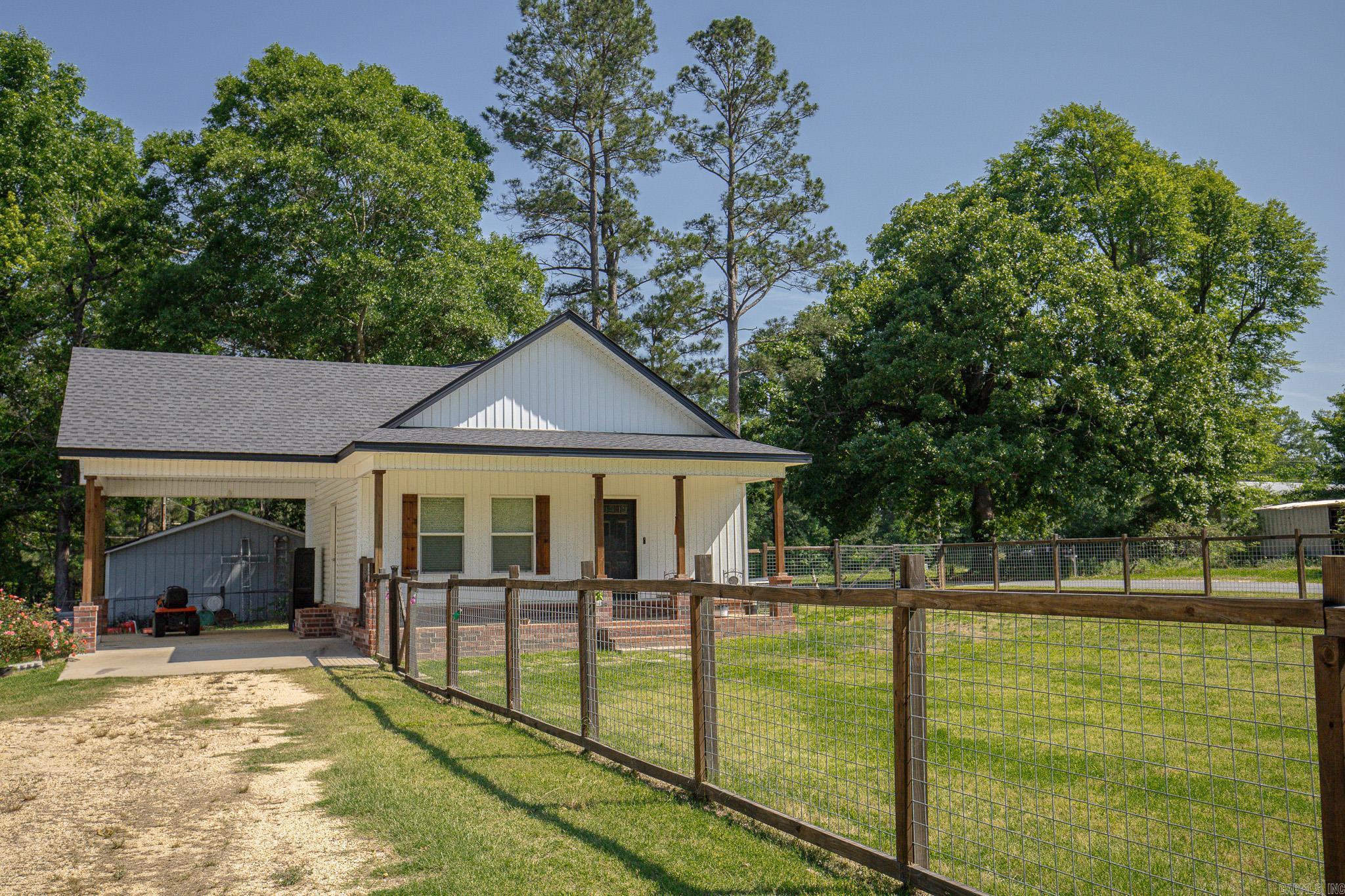 PINE PARK - Residential