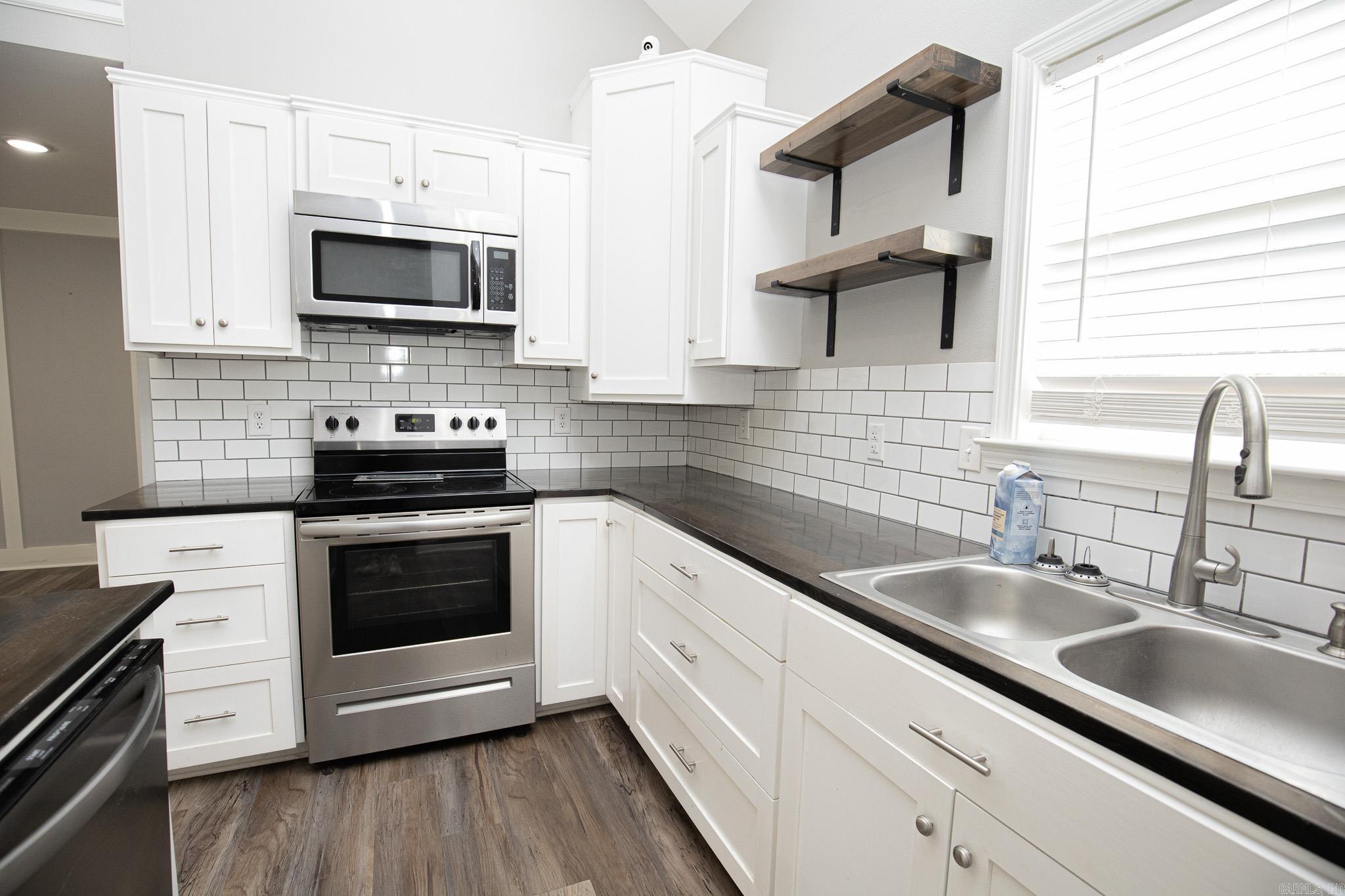 PINE PARK - Residential