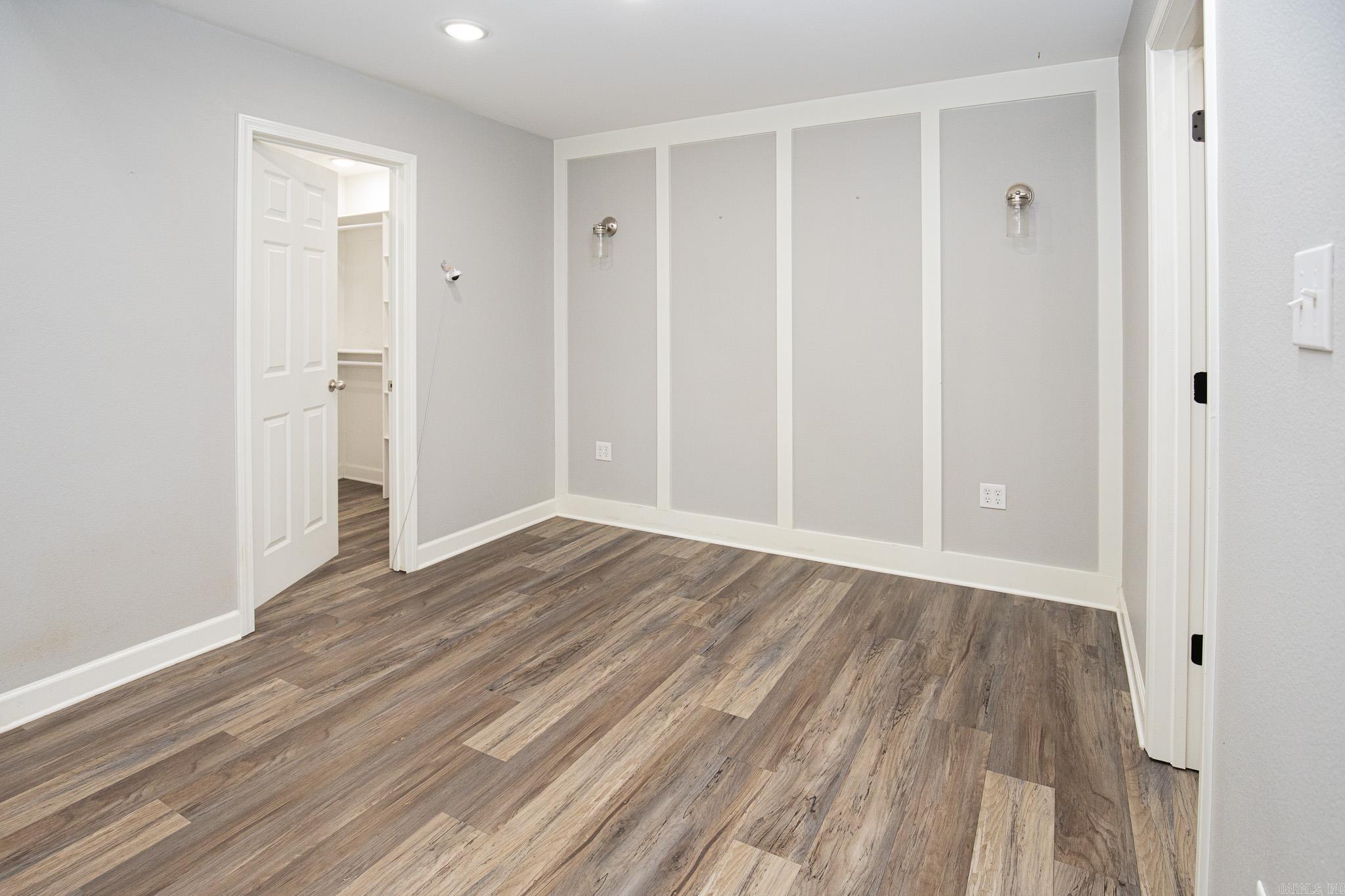 PINE PARK - Residential