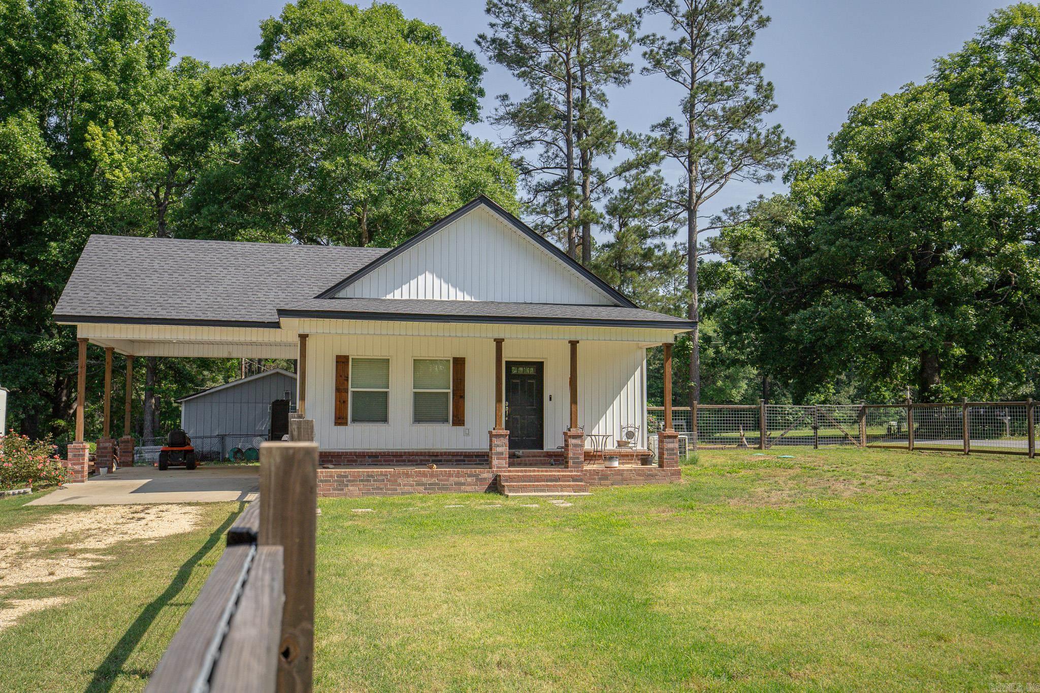 PINE PARK - Residential
