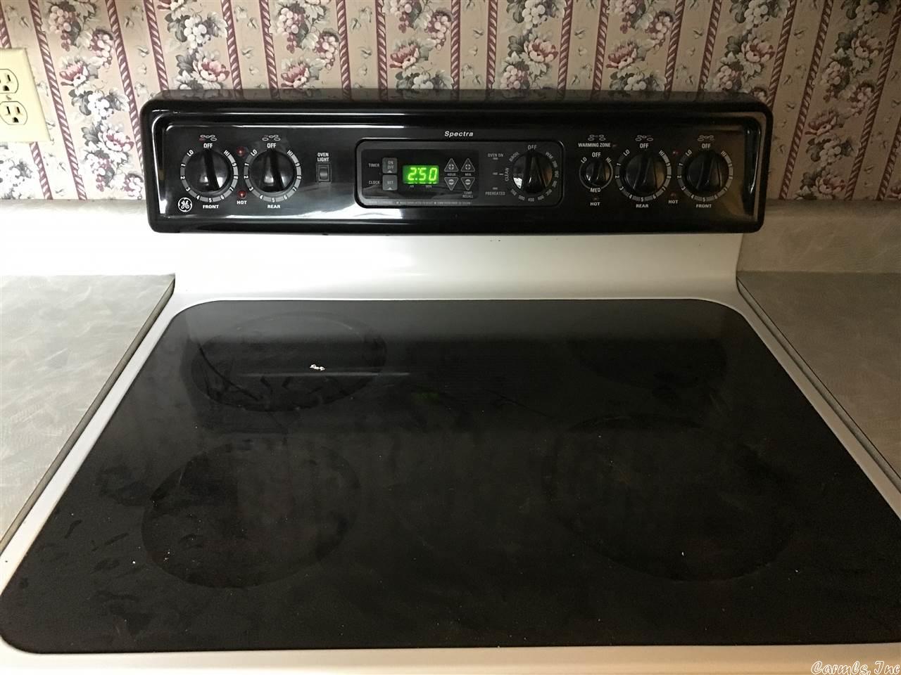 Townhouse 3rd - Residential Lease