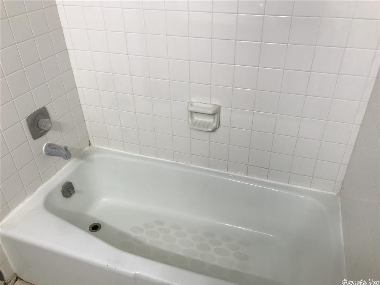 Townhouse 3rd - Residential Lease