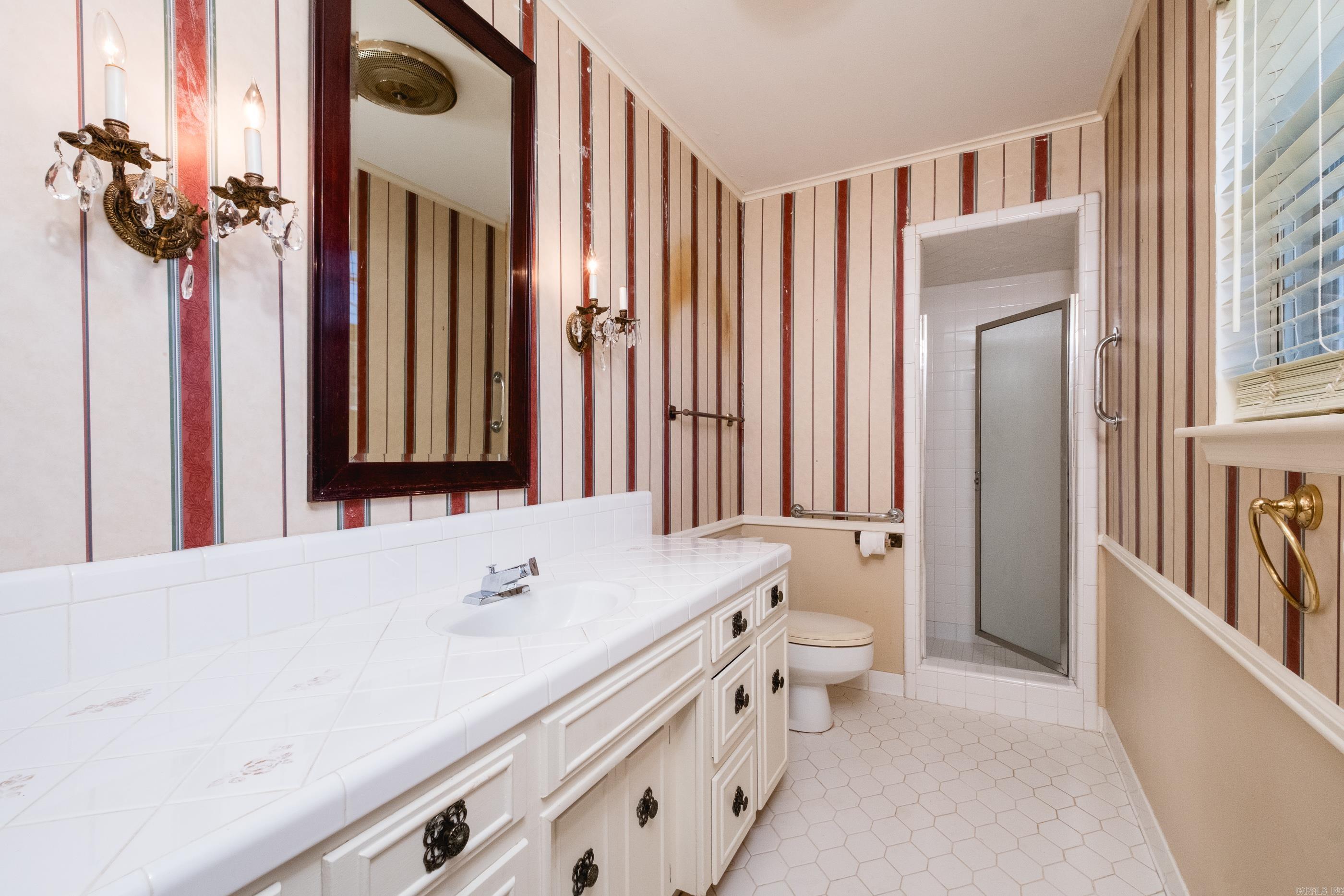 COLONY WEST - Residential