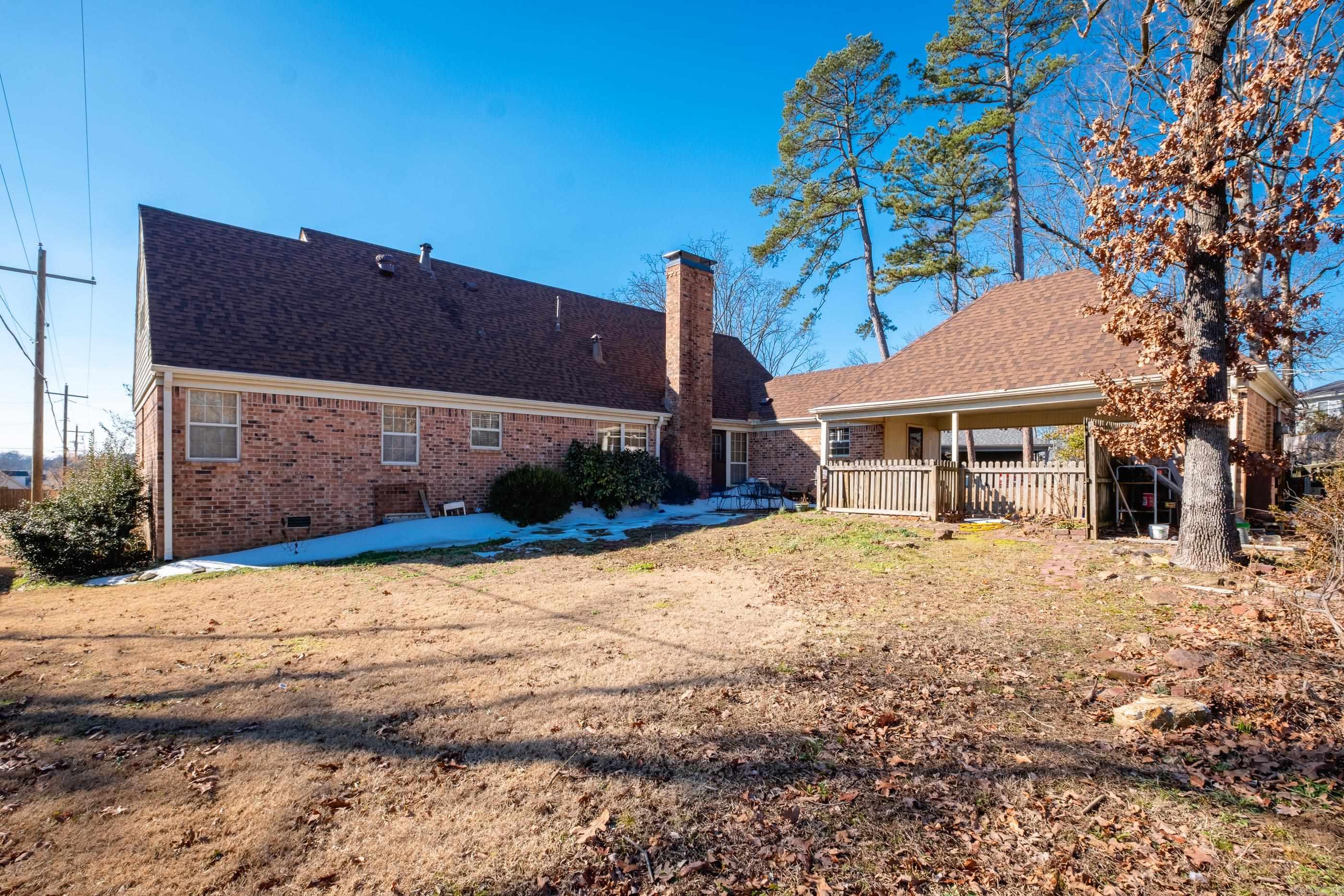 COLONY WEST - Residential