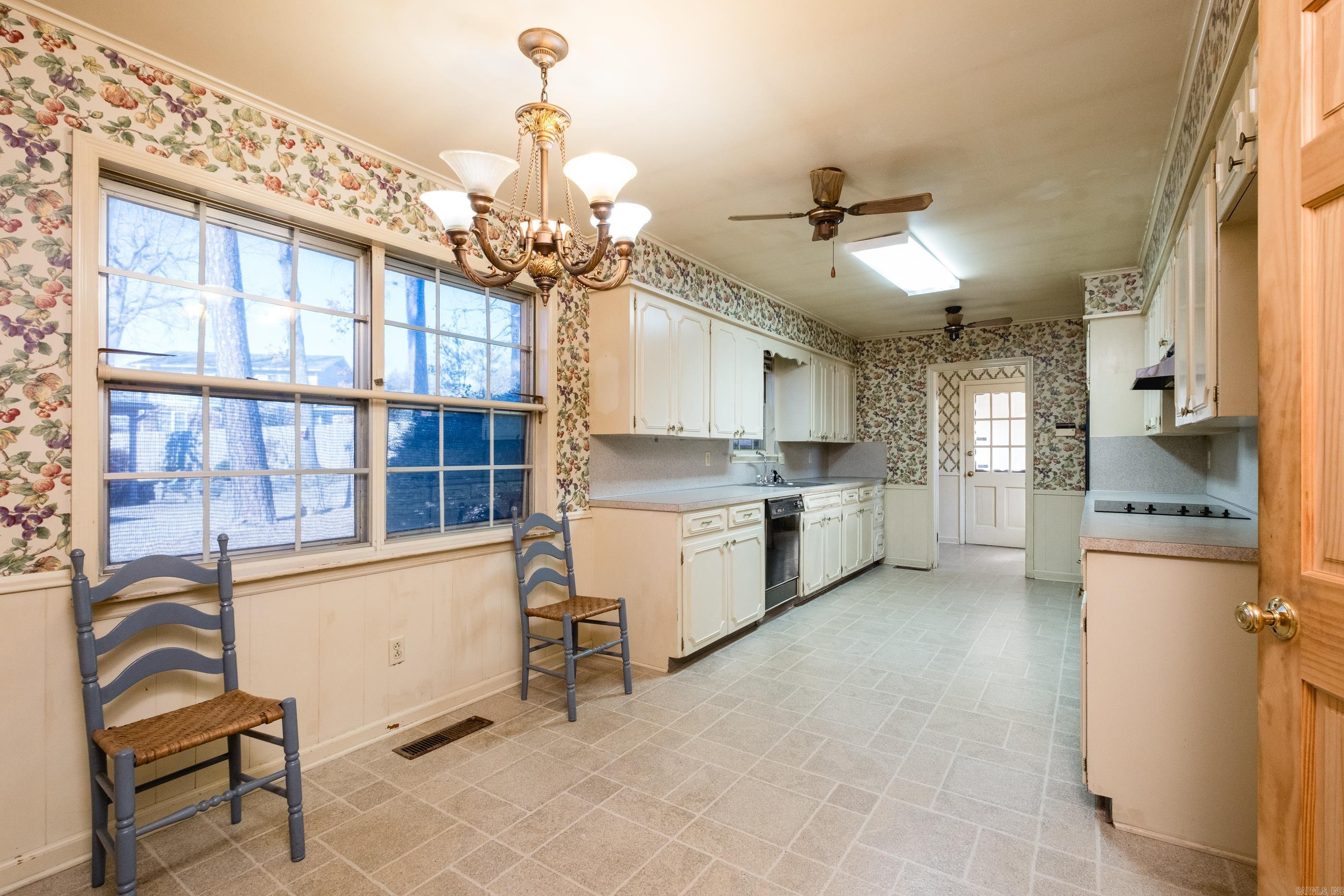 COLONY WEST - Residential