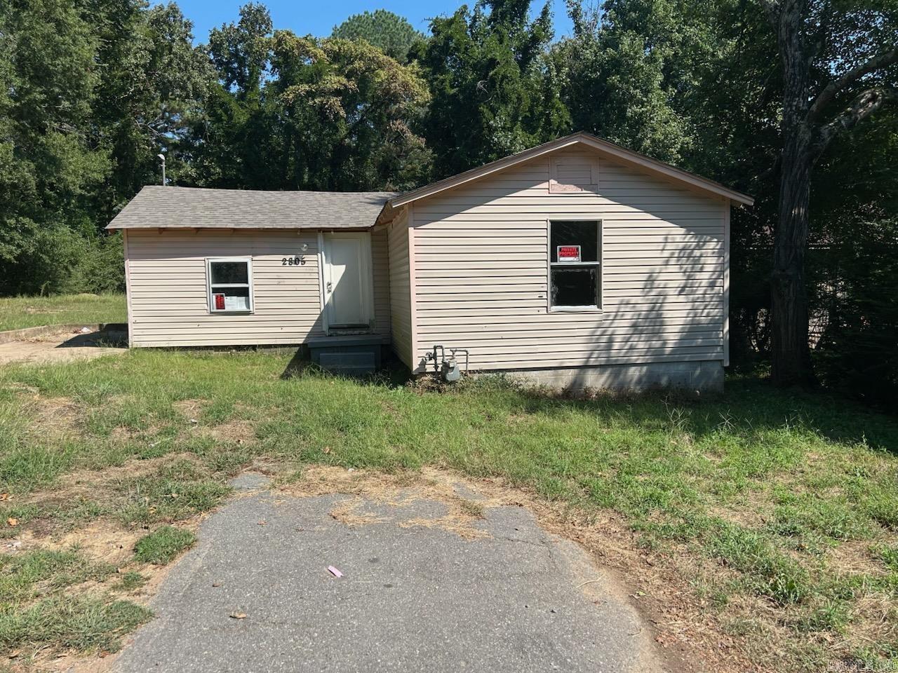 Good Investment Property!!!!Sold AS IS, No disclosures.