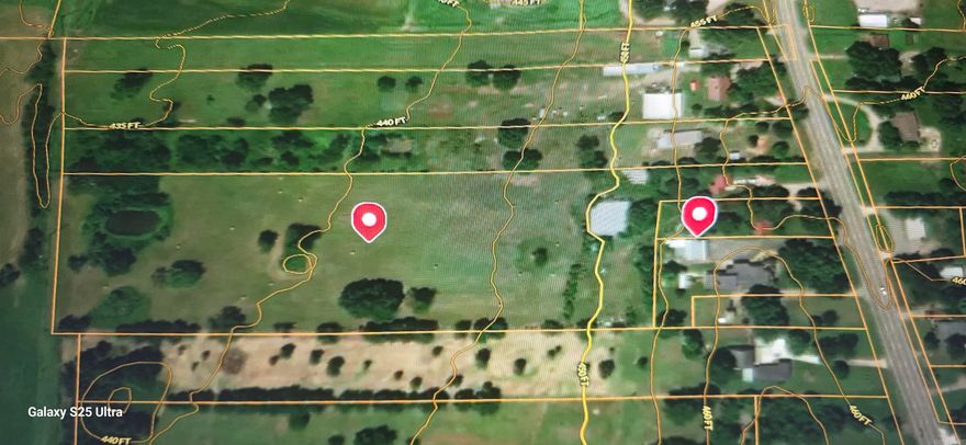 Two parcels being sold together  2710 E Walnut includes a 2 bed 1 bath home, 7.9 acres including large 40x75 shop, pasture, mature pecan trees, and pond.   2712 E Walnut is a fixer upper that is not currently livable sitting on .5 acres.   agents see remarks