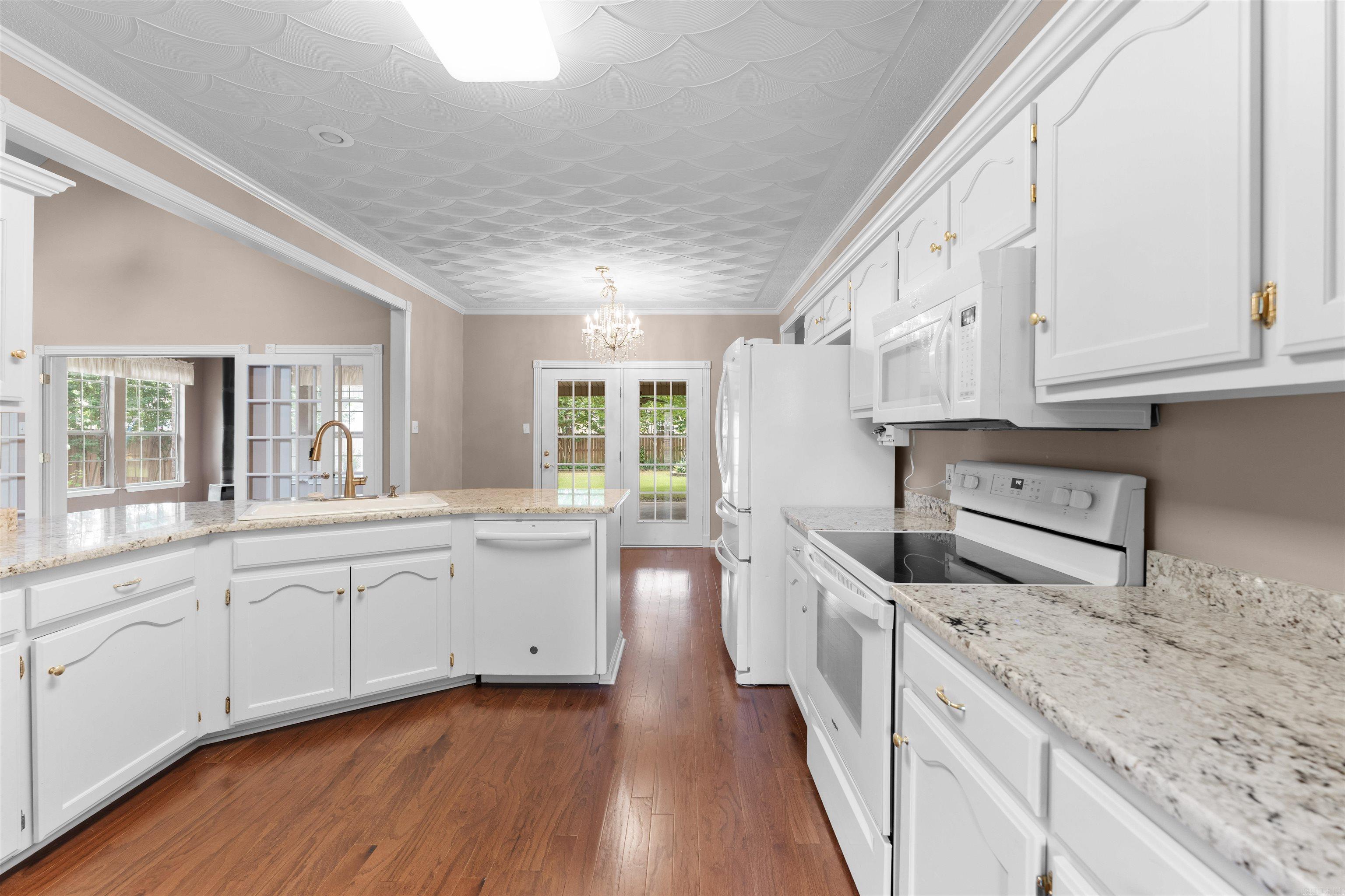 CATHERINE PLACE - Residential