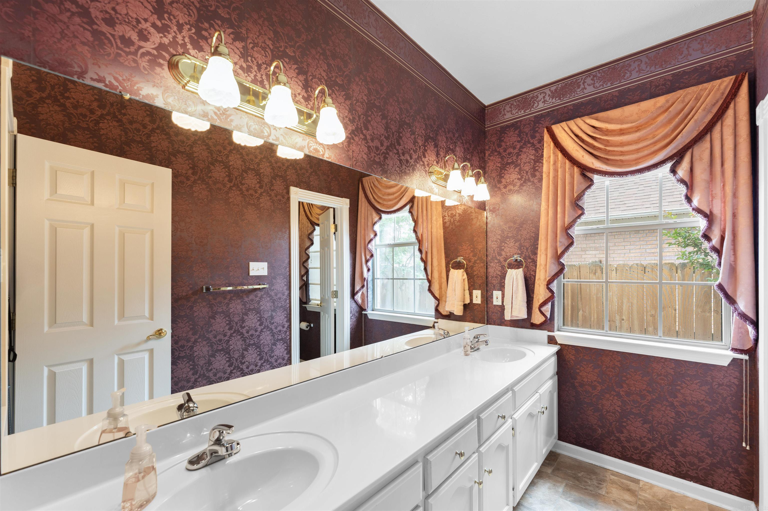 CATHERINE PLACE - Residential