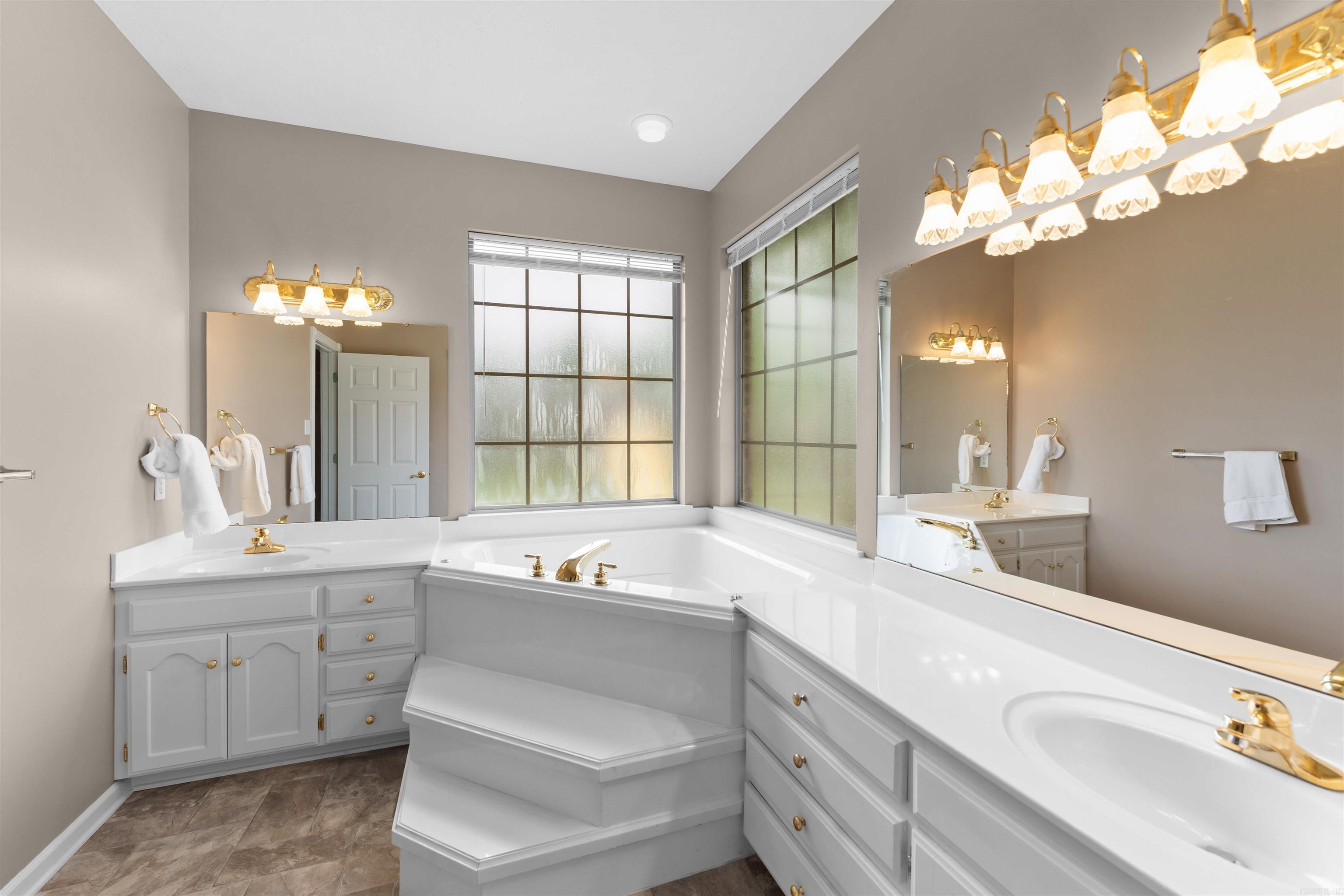 CATHERINE PLACE - Residential