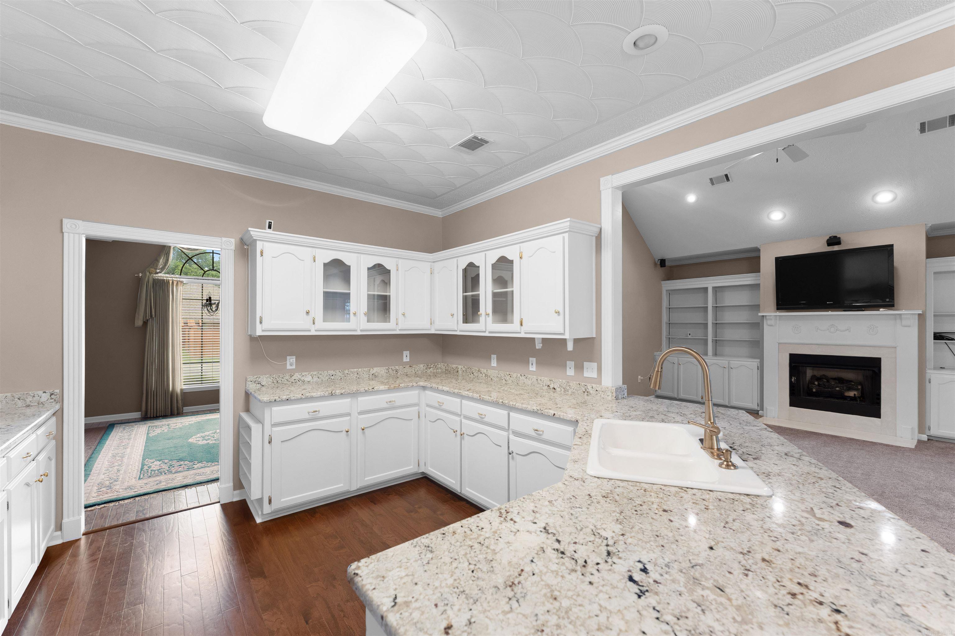 CATHERINE PLACE - Residential