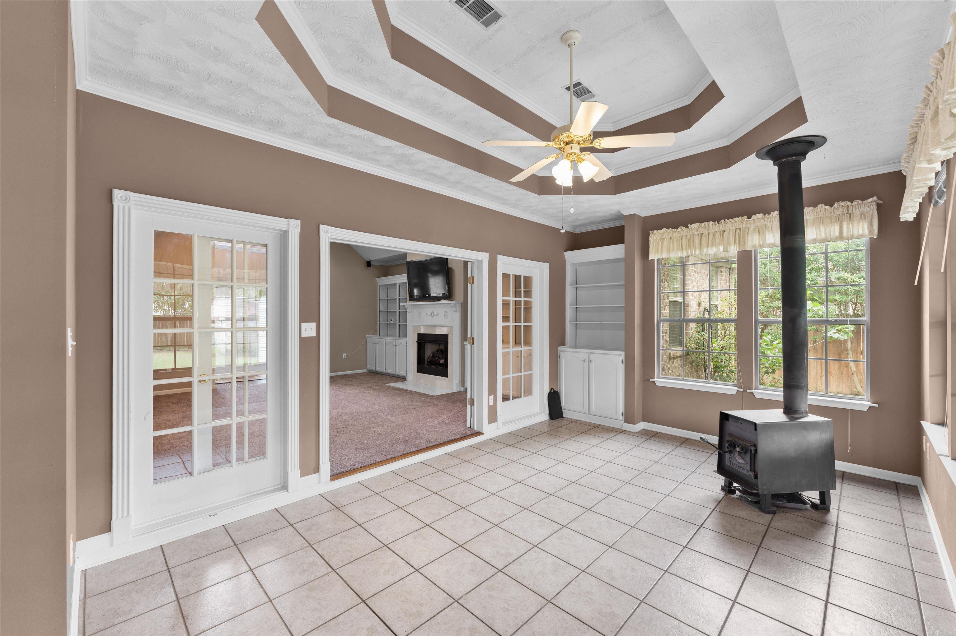 CATHERINE PLACE - Residential