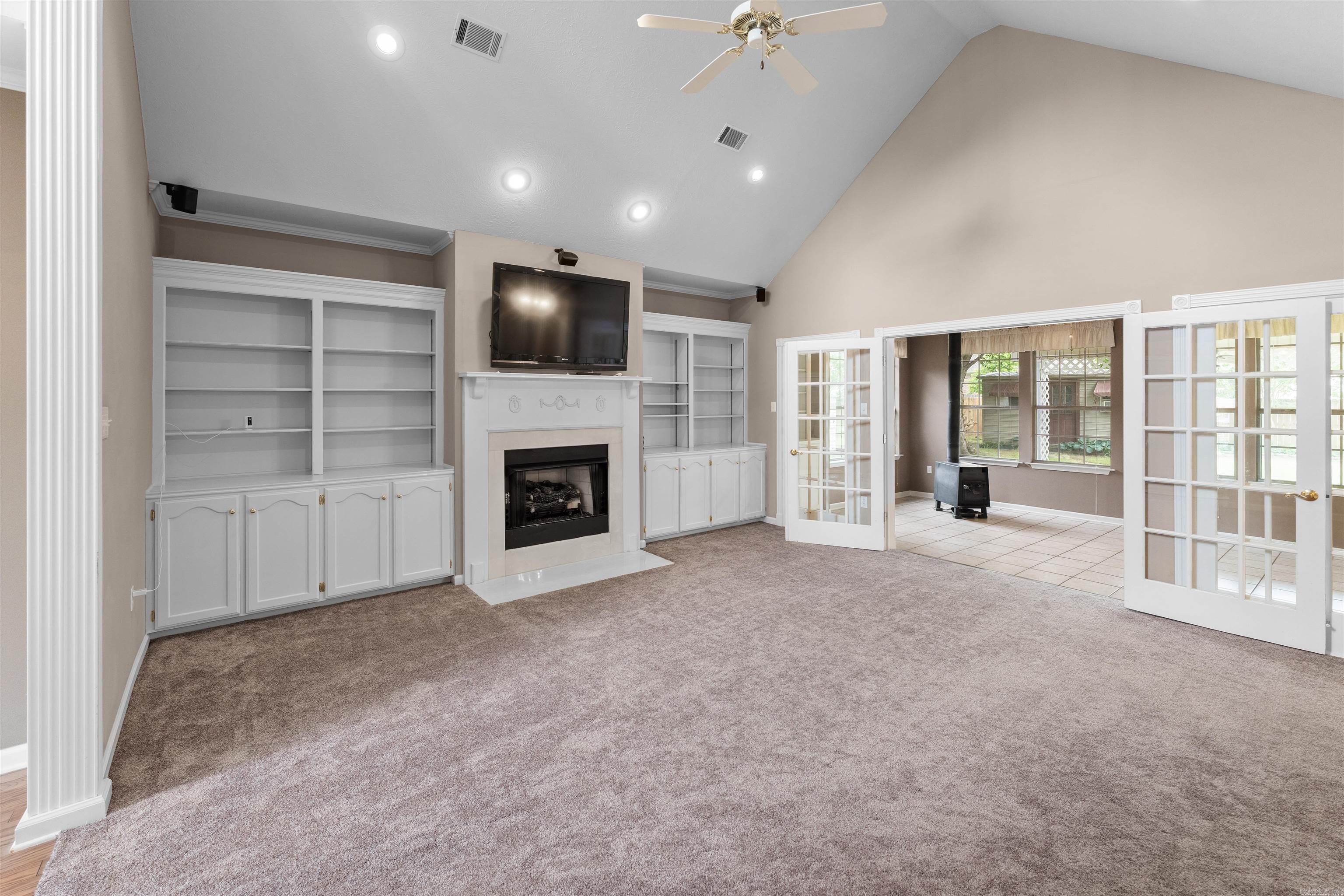 CATHERINE PLACE - Residential