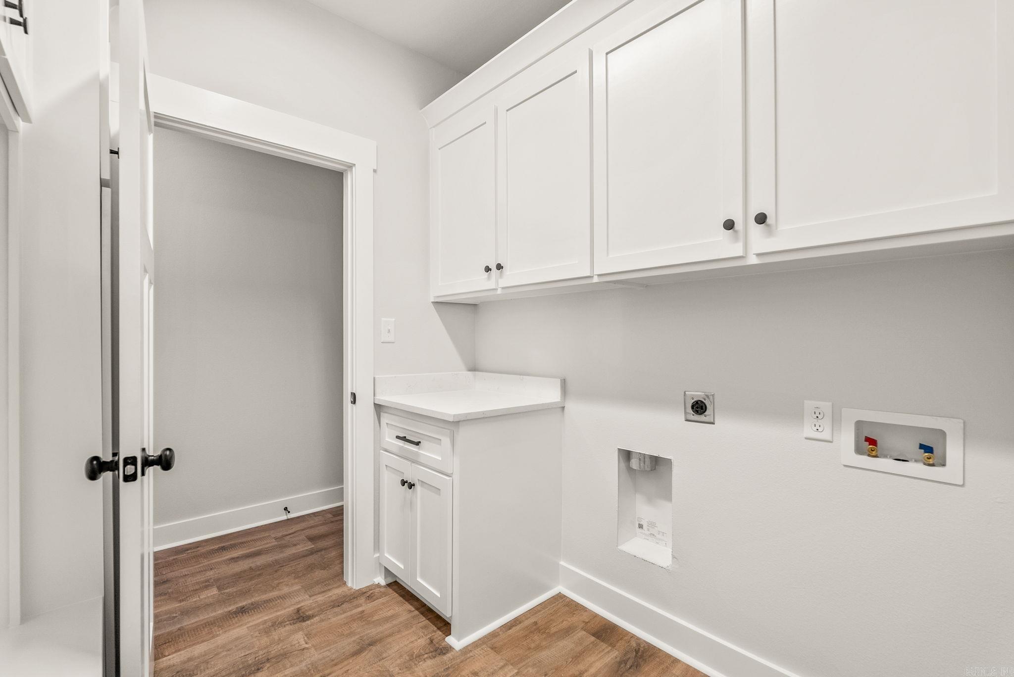 EAST MEADOW - Residential