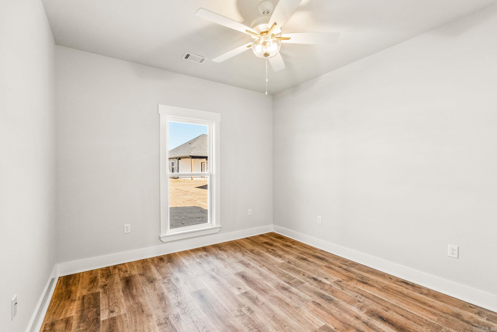 EAST MEADOW - Residential