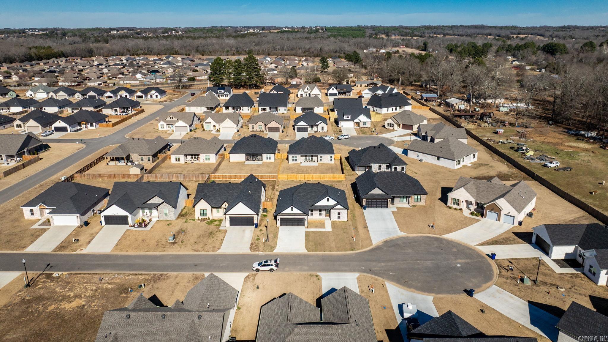 EAST MEADOW - Residential