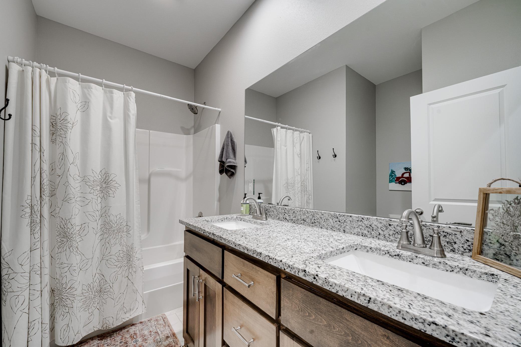 BLACK OAK - Residential