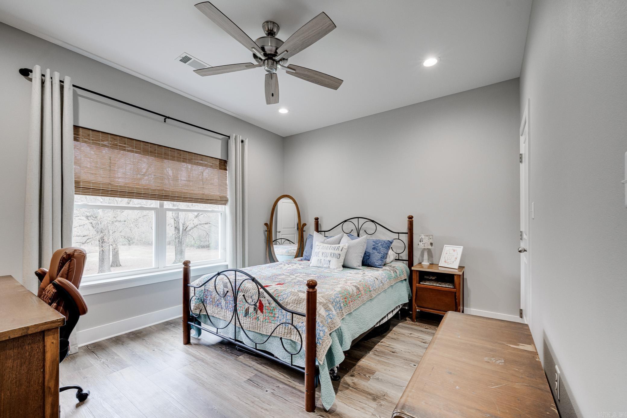 BLACK OAK - Residential