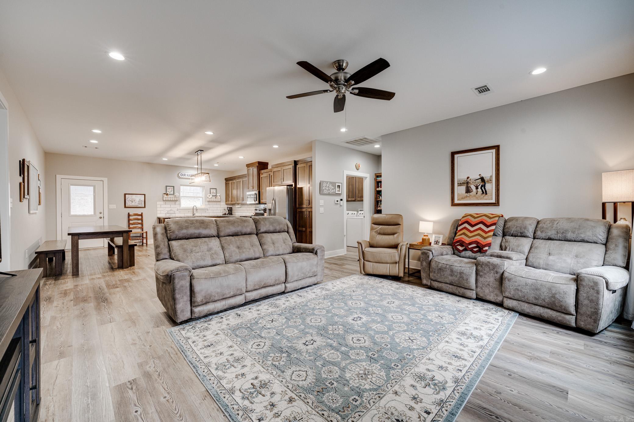 BLACK OAK - Residential