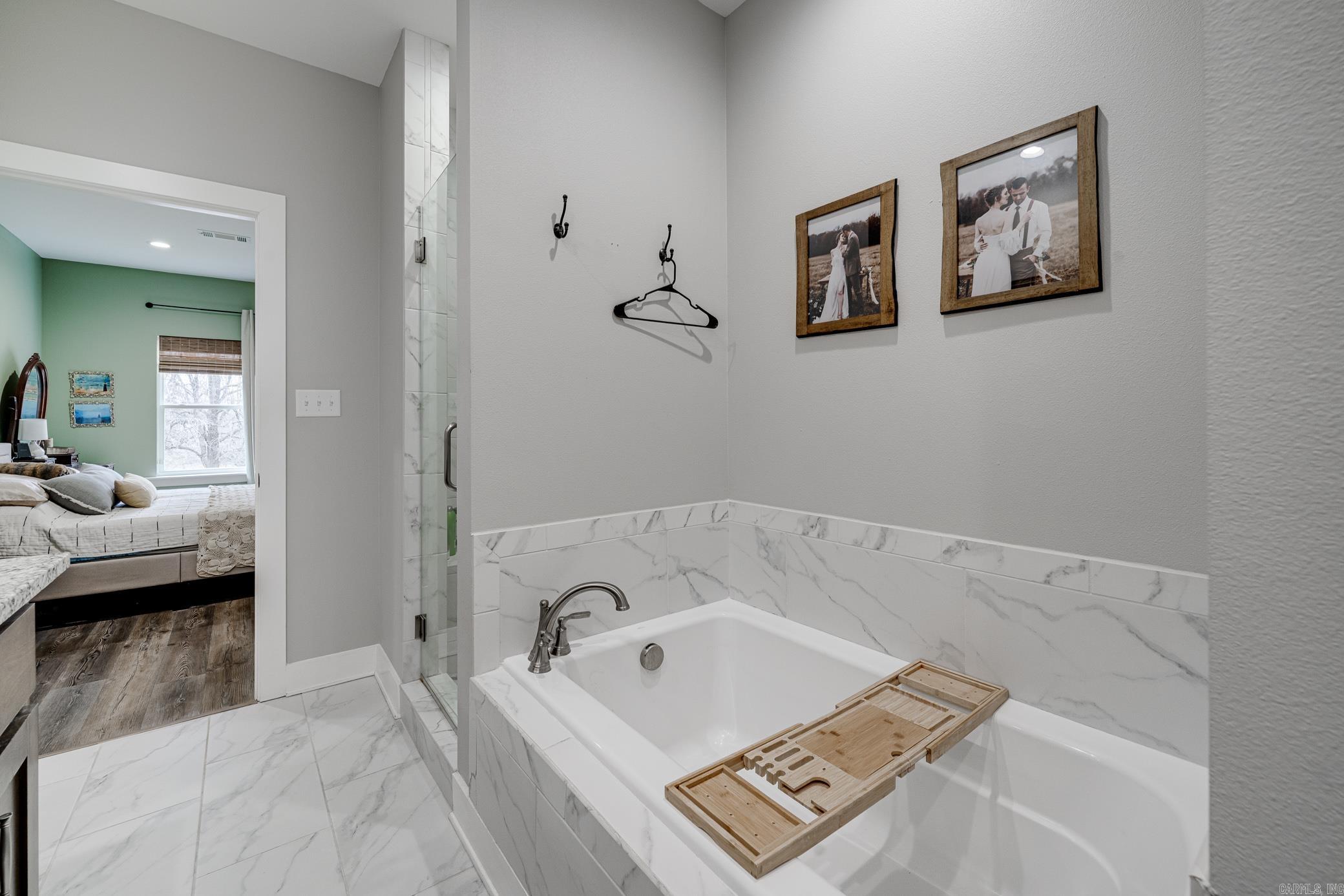 BLACK OAK - Residential