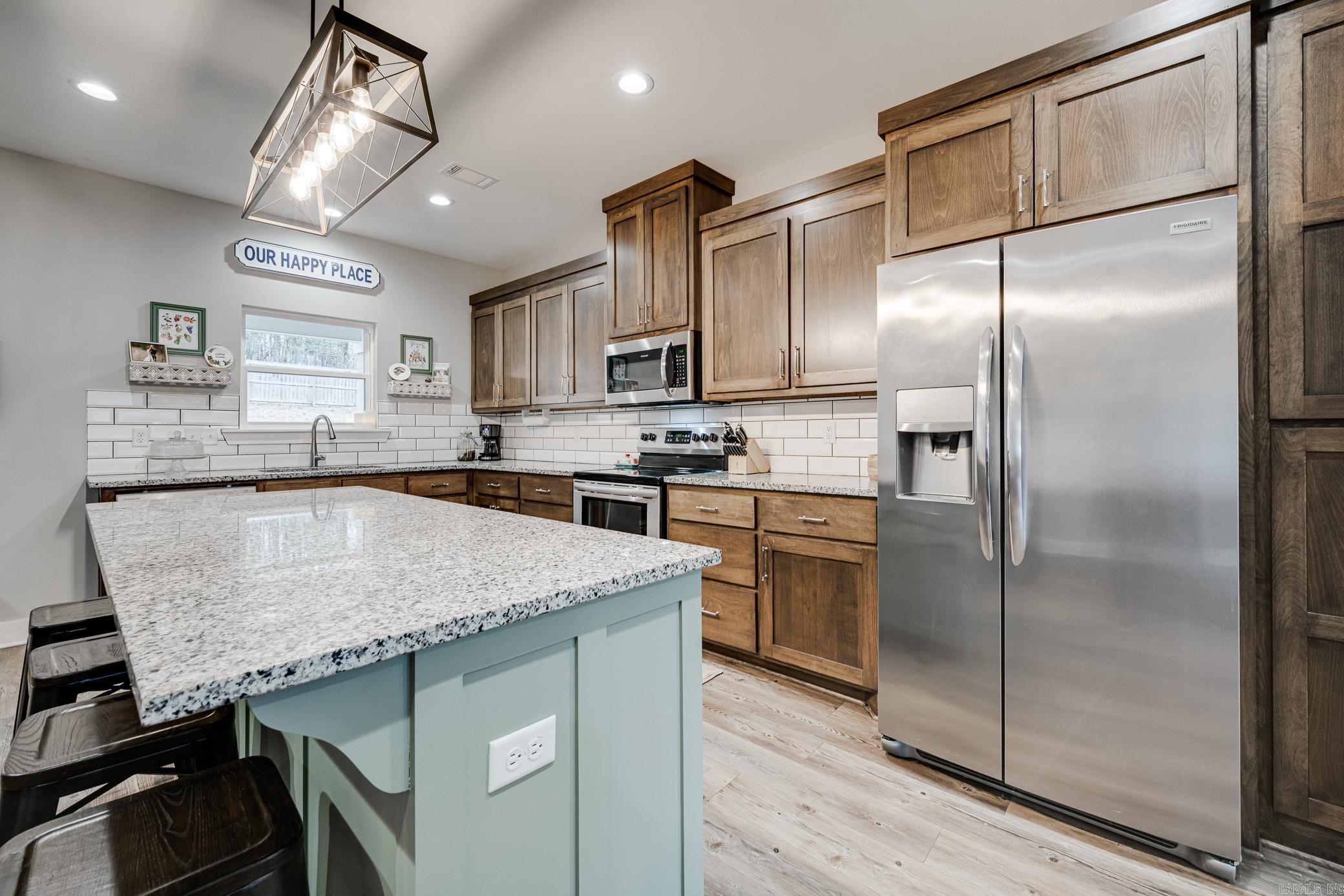 BLACK OAK - Residential