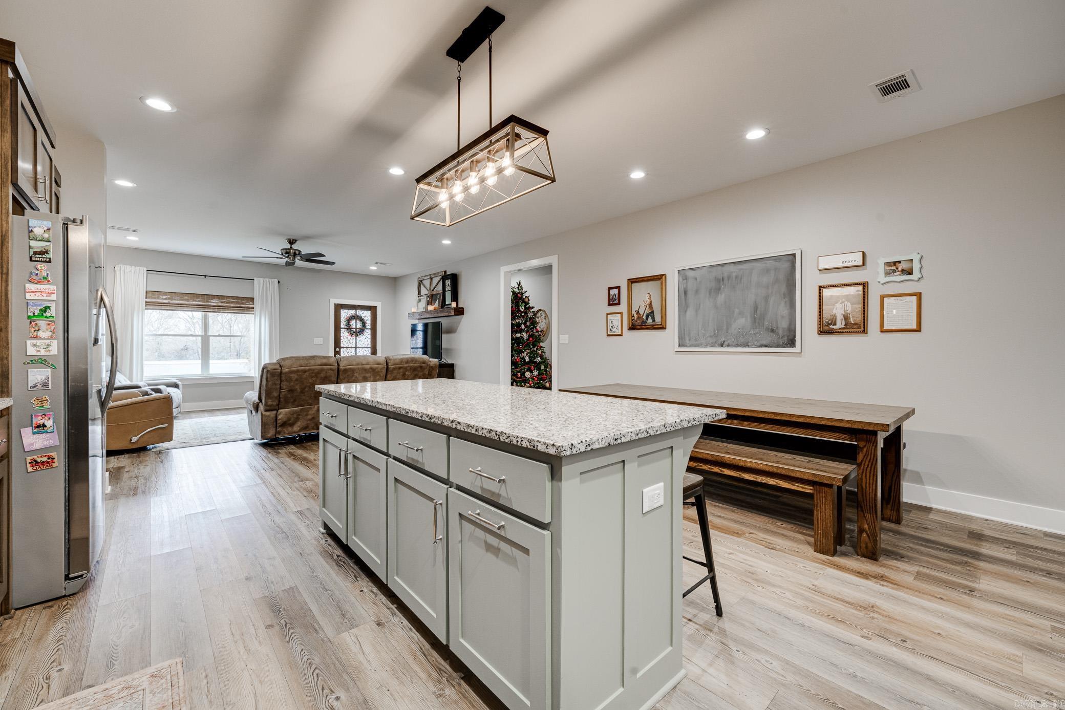 BLACK OAK - Residential