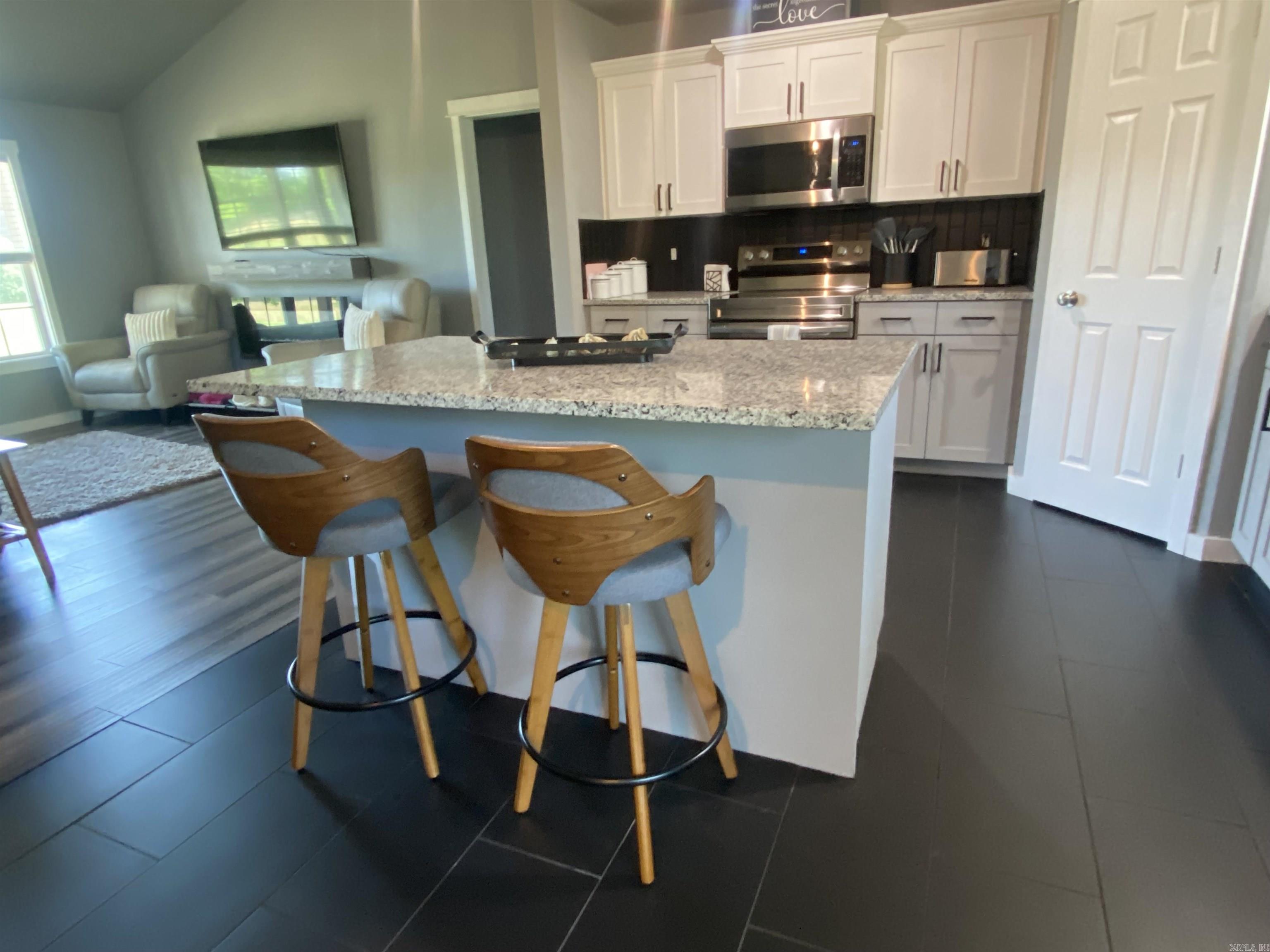 REVAS RETREAT - Residential