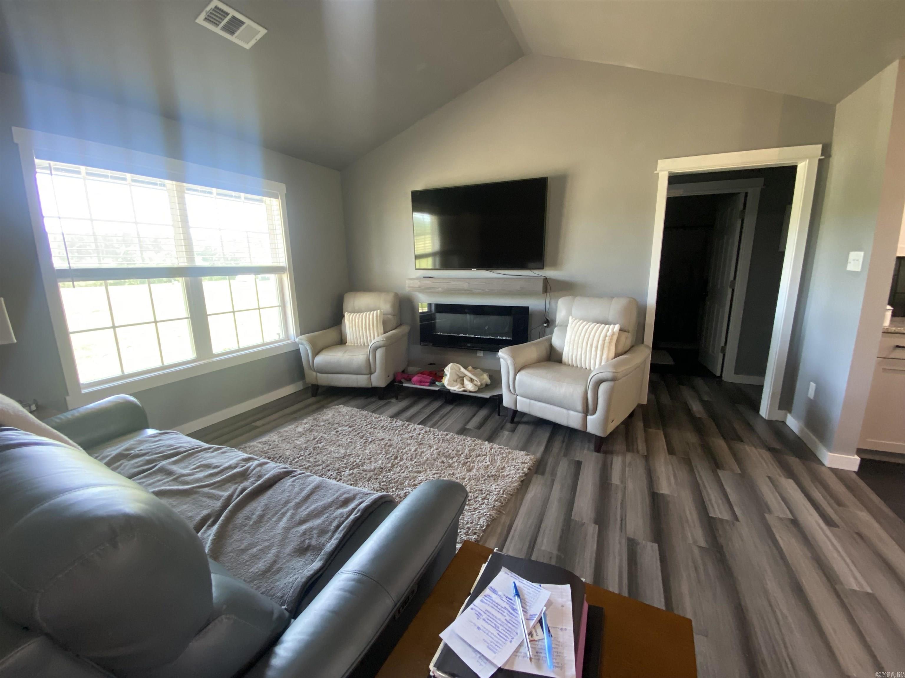 REVAS RETREAT - Residential