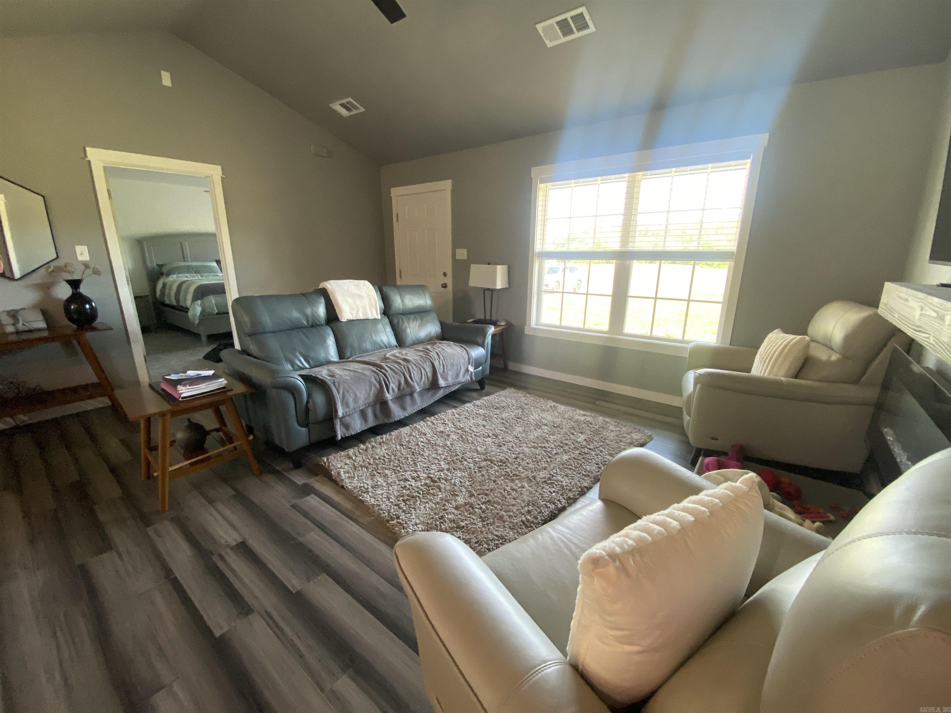 REVAS RETREAT - Residential