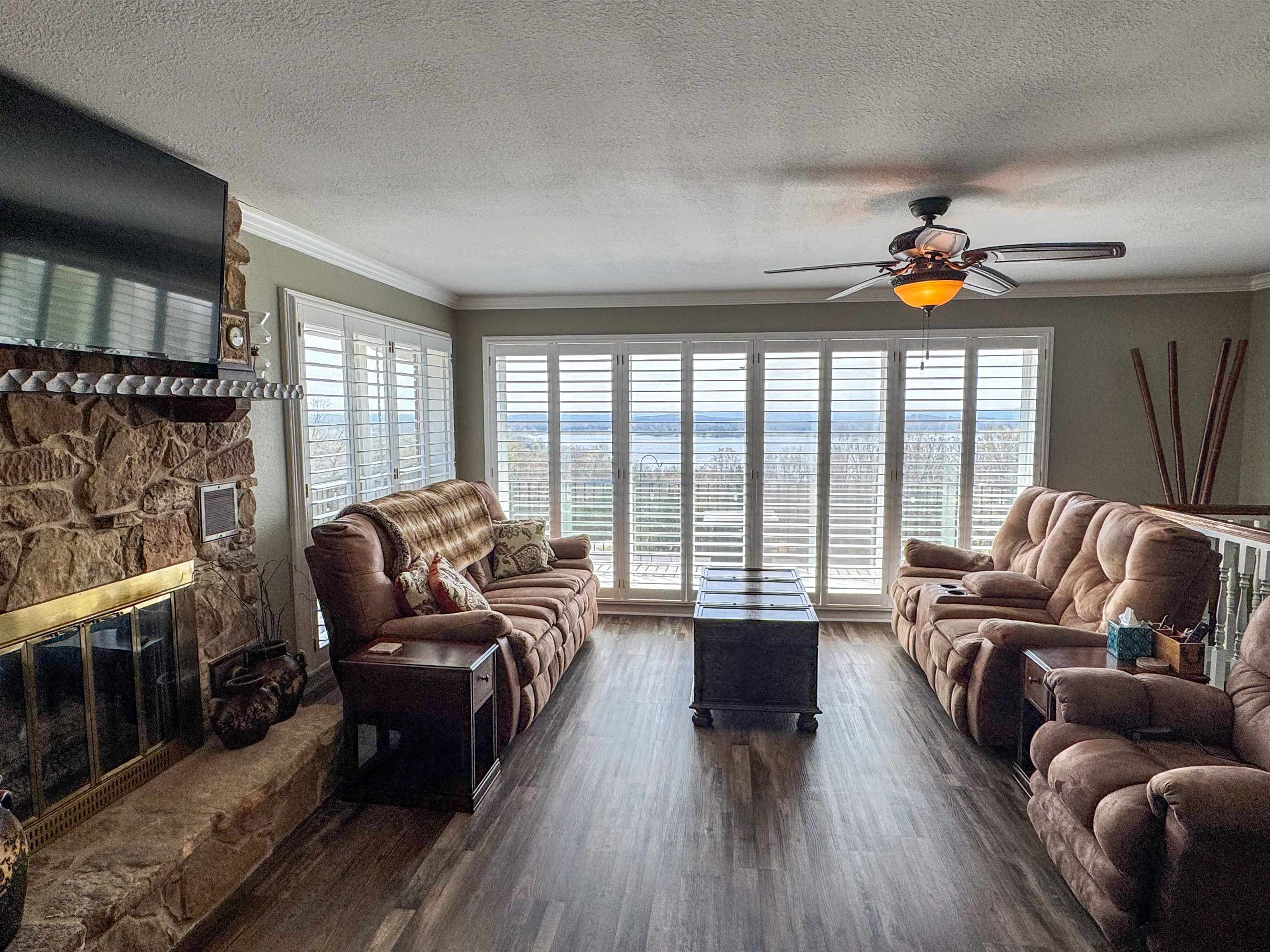 NORTH SHORE - Residential