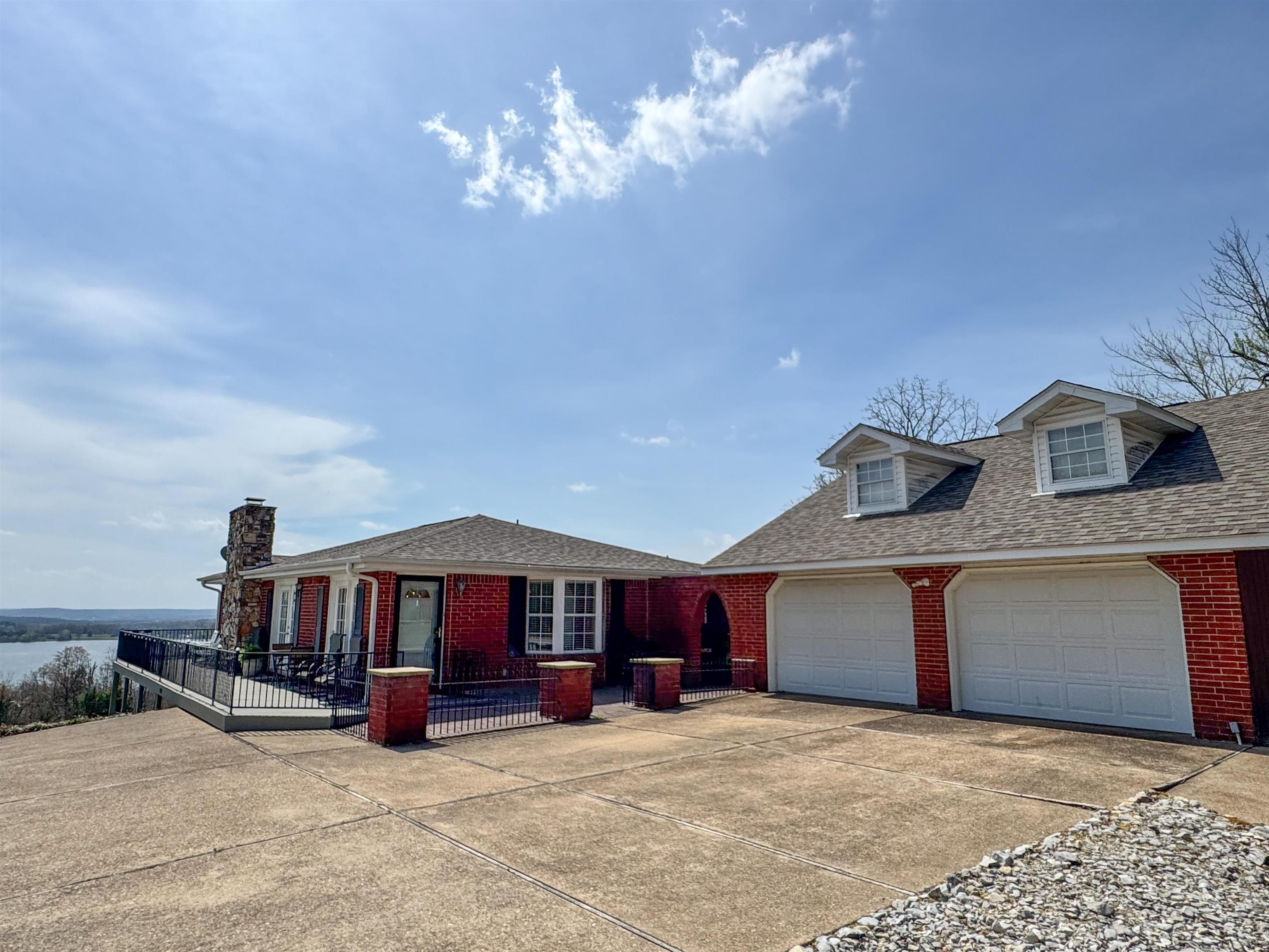 NORTH SHORE - Residential