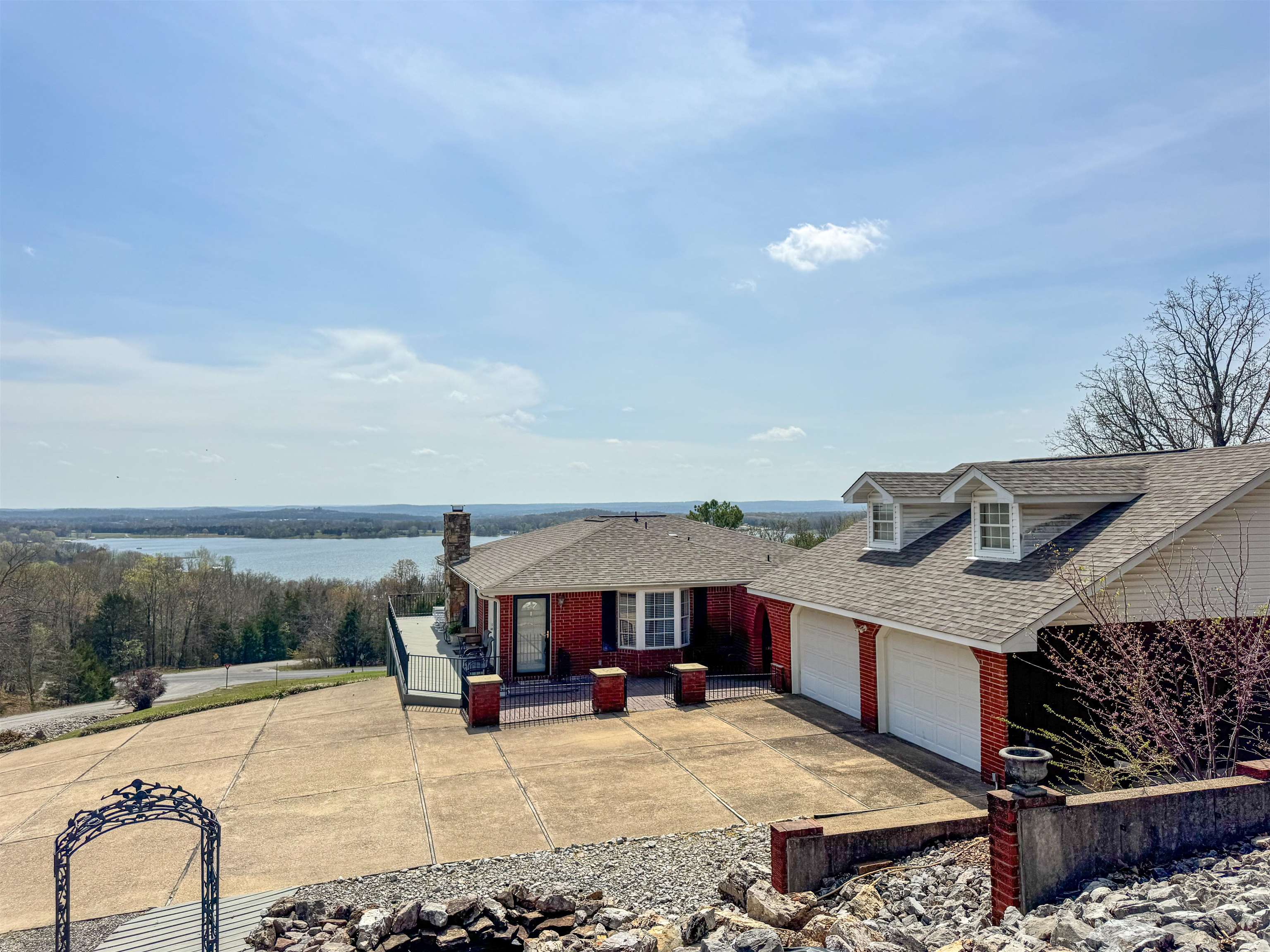 NORTH SHORE - Residential