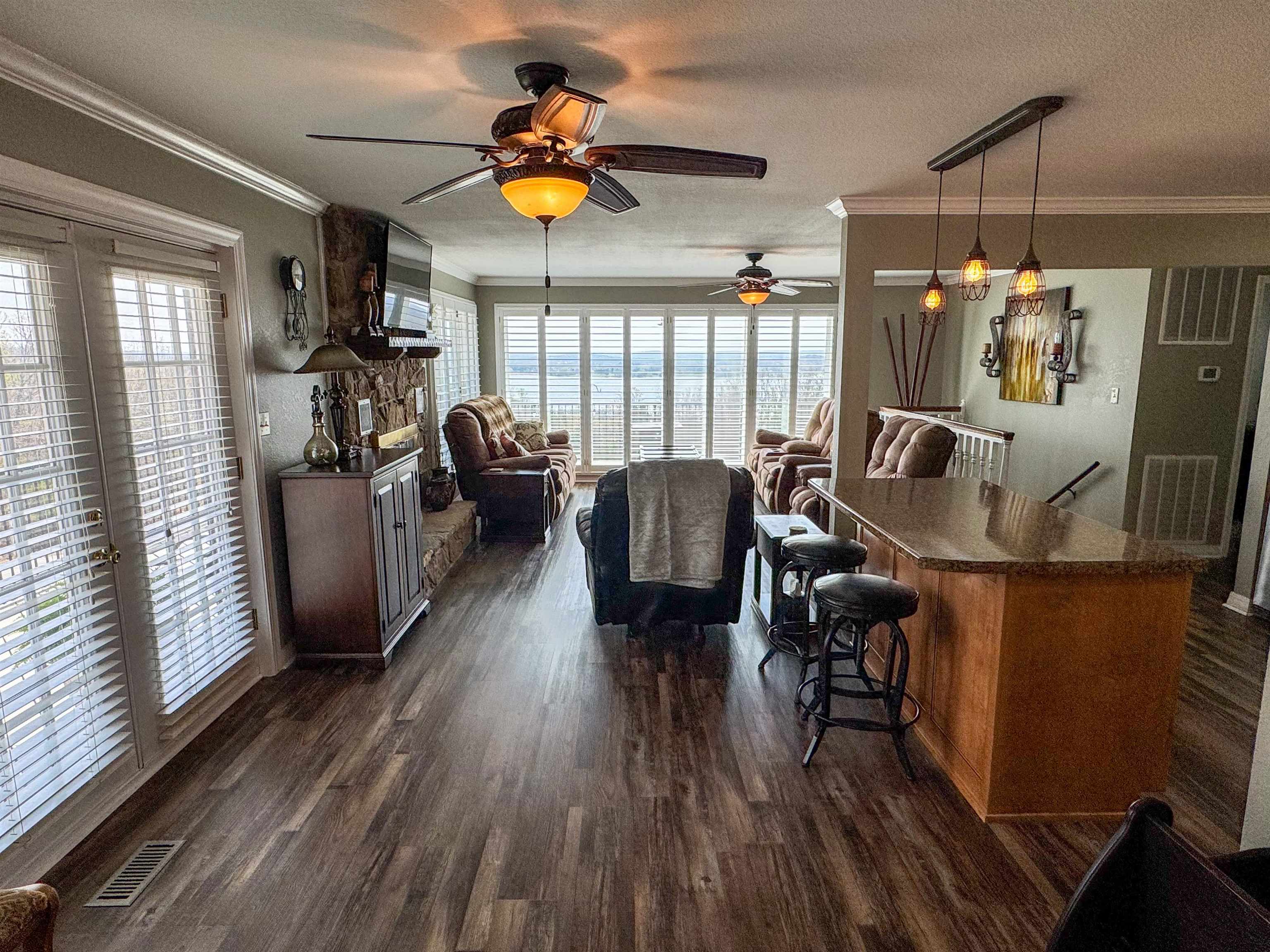 NORTH SHORE - Residential