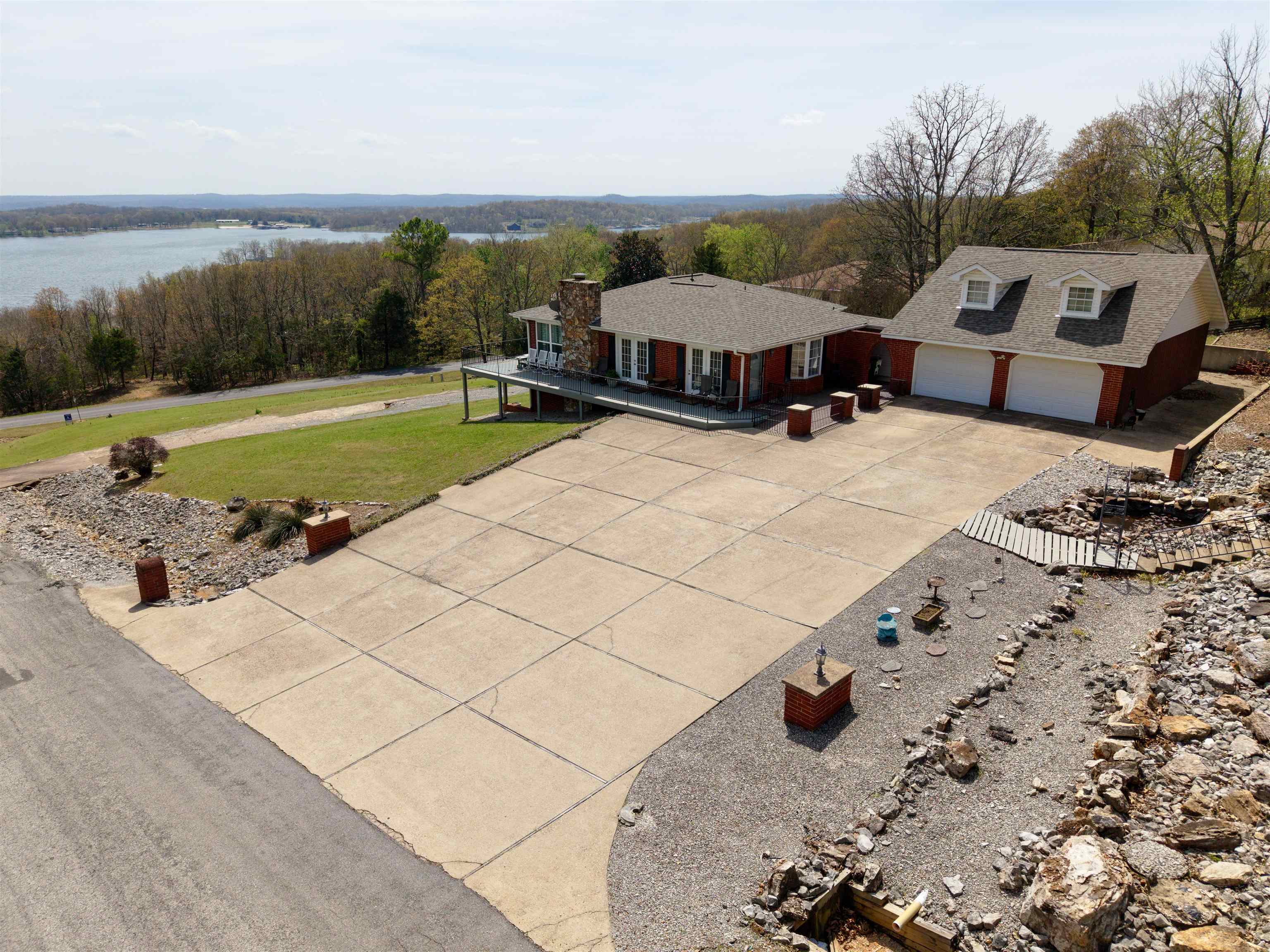 NORTH SHORE - Residential