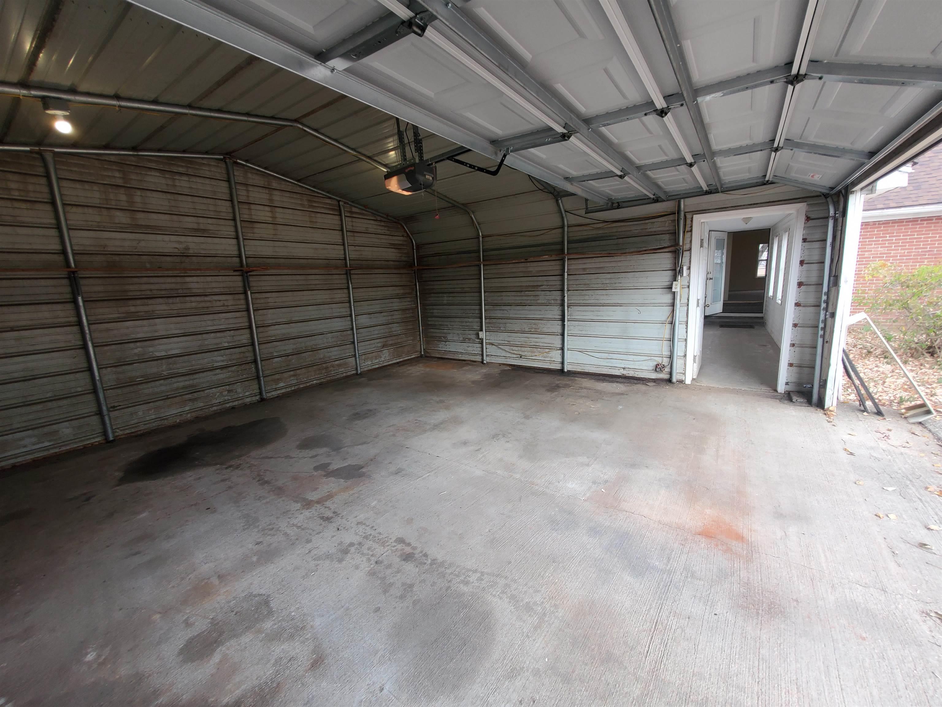 M&B PIGGOTT 2-20-8 - Residential