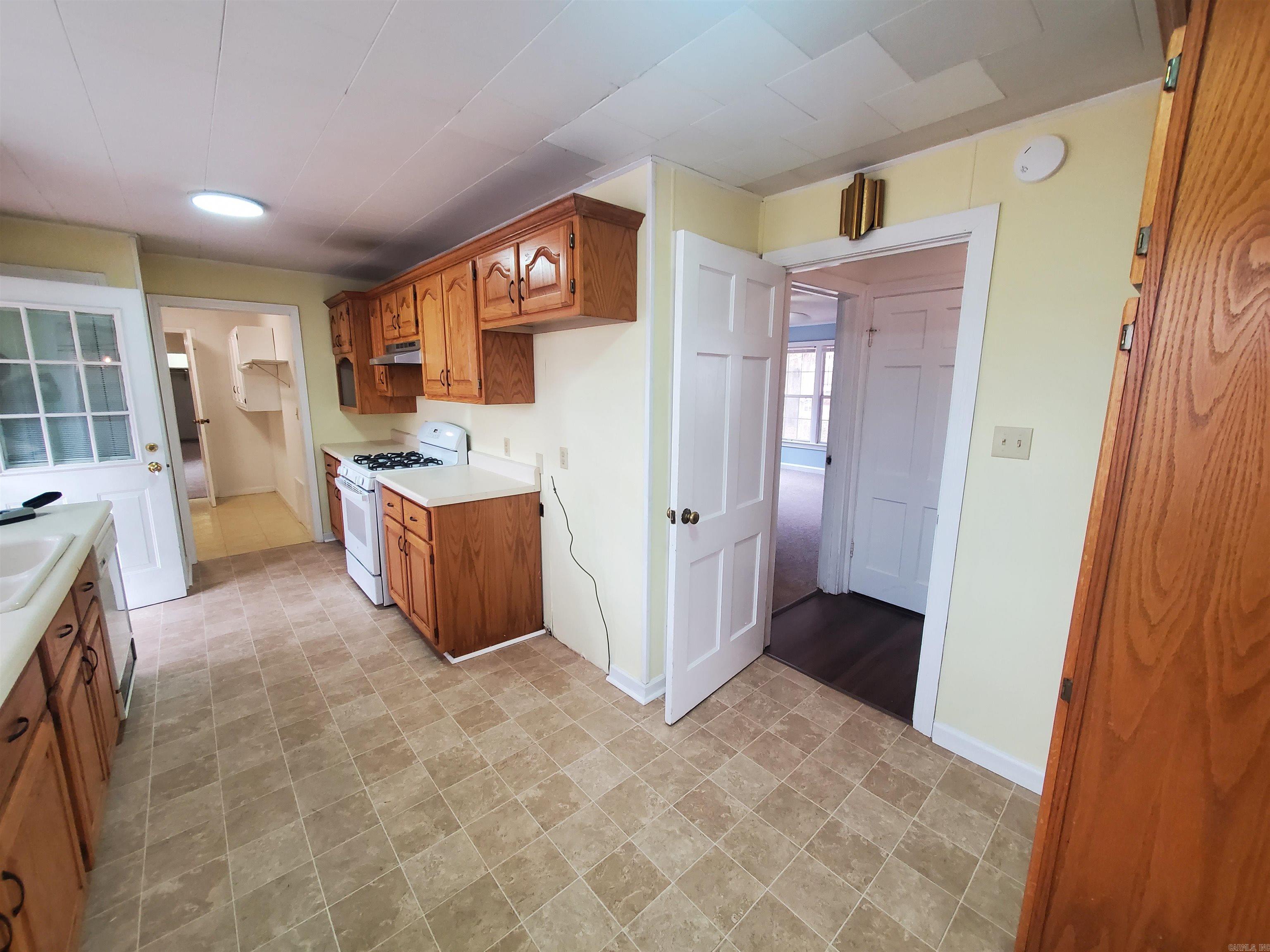 M&B PIGGOTT 2-20-8 - Residential