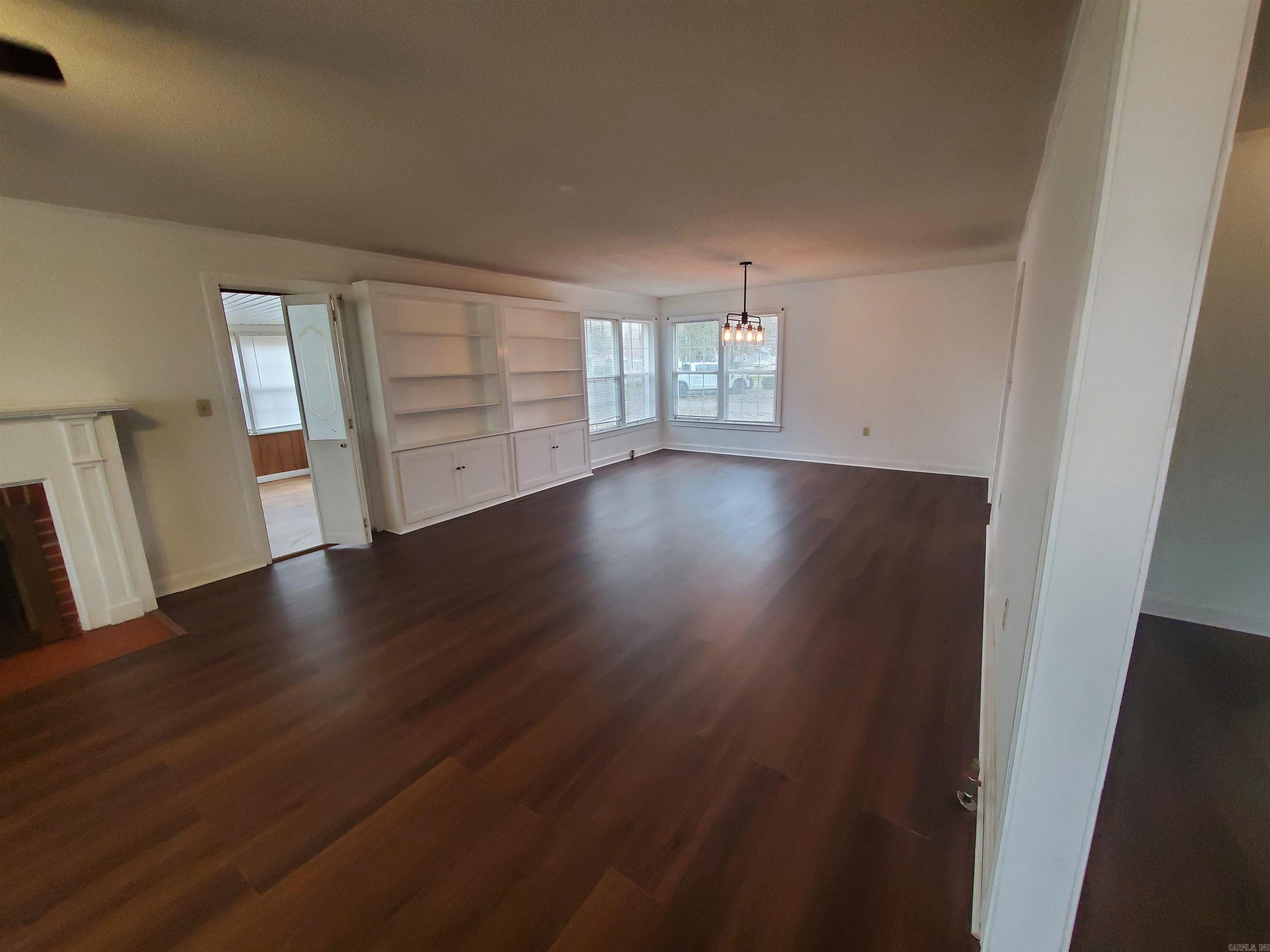 M&B PIGGOTT 2-20-8 - Residential