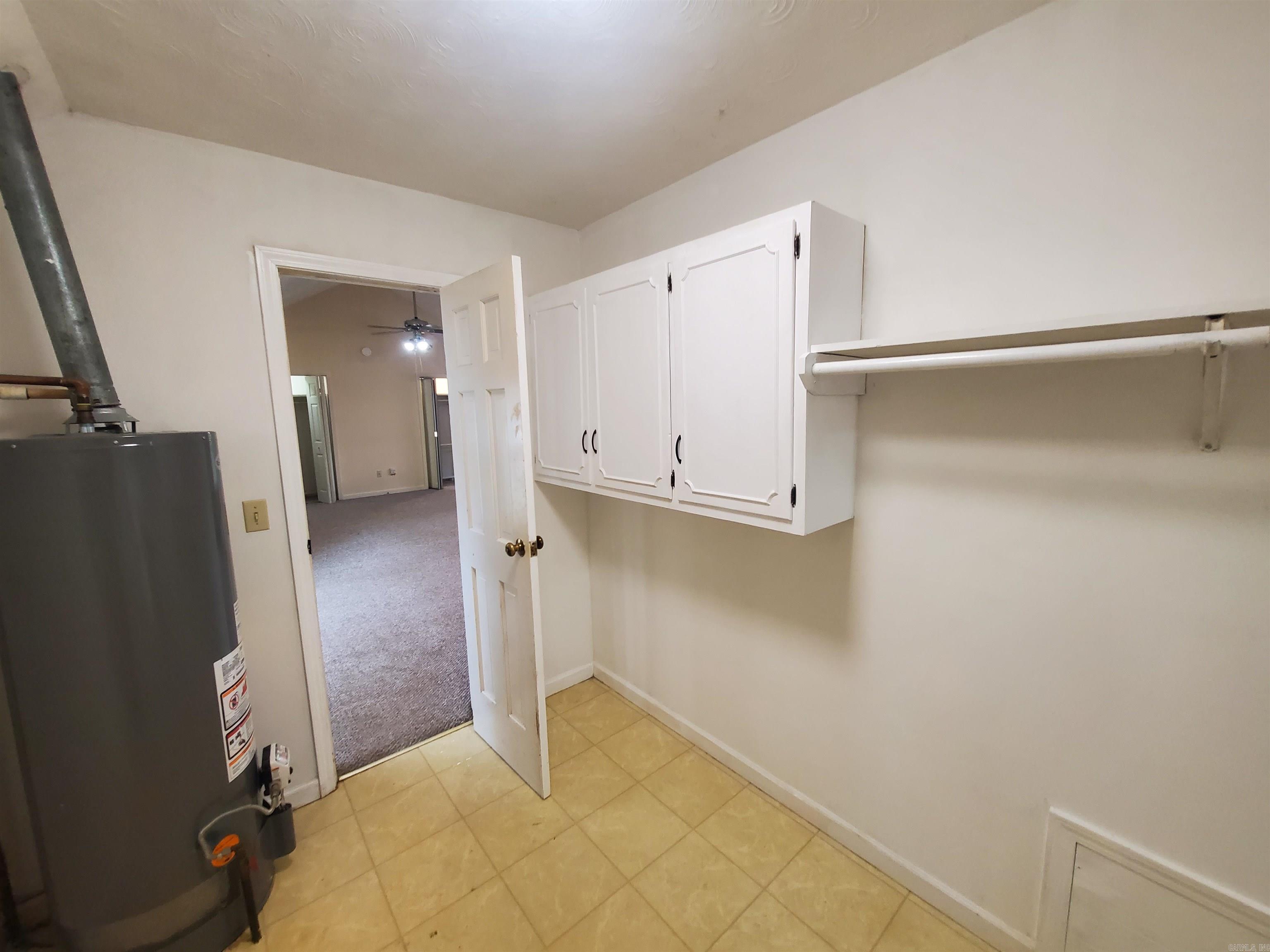 M&B PIGGOTT 2-20-8 - Residential