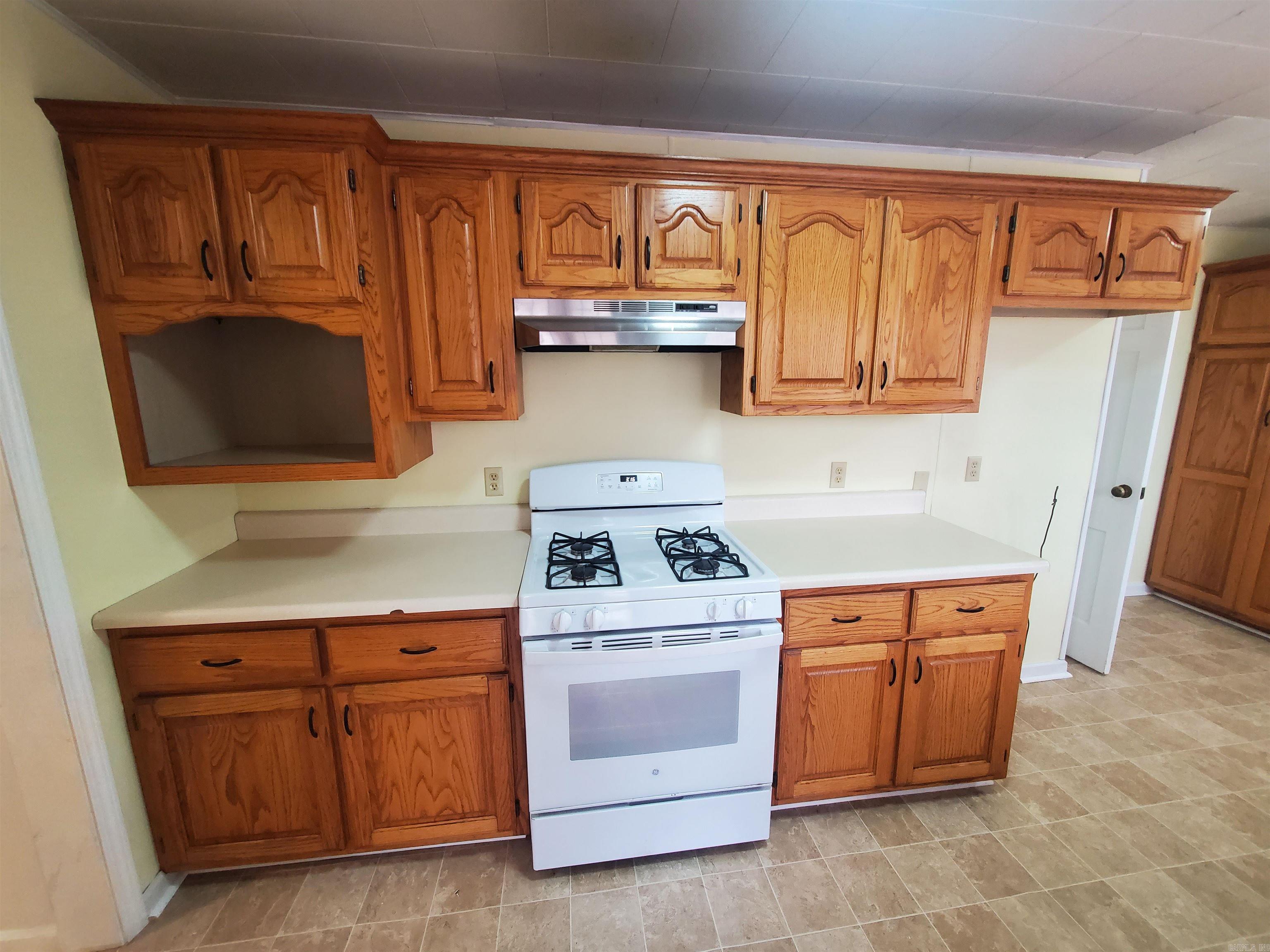 M&B PIGGOTT 2-20-8 - Residential