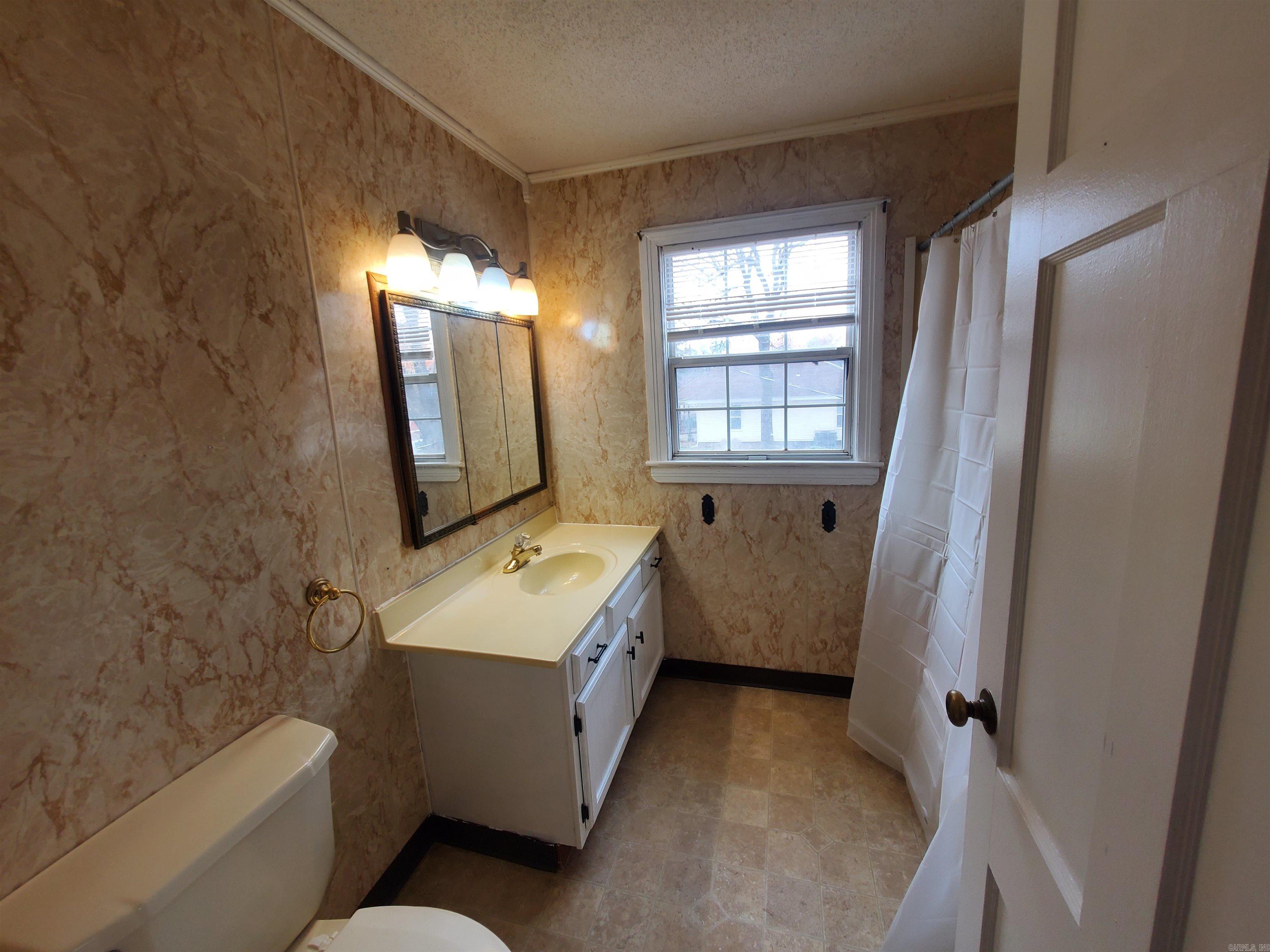 M&B PIGGOTT 2-20-8 - Residential