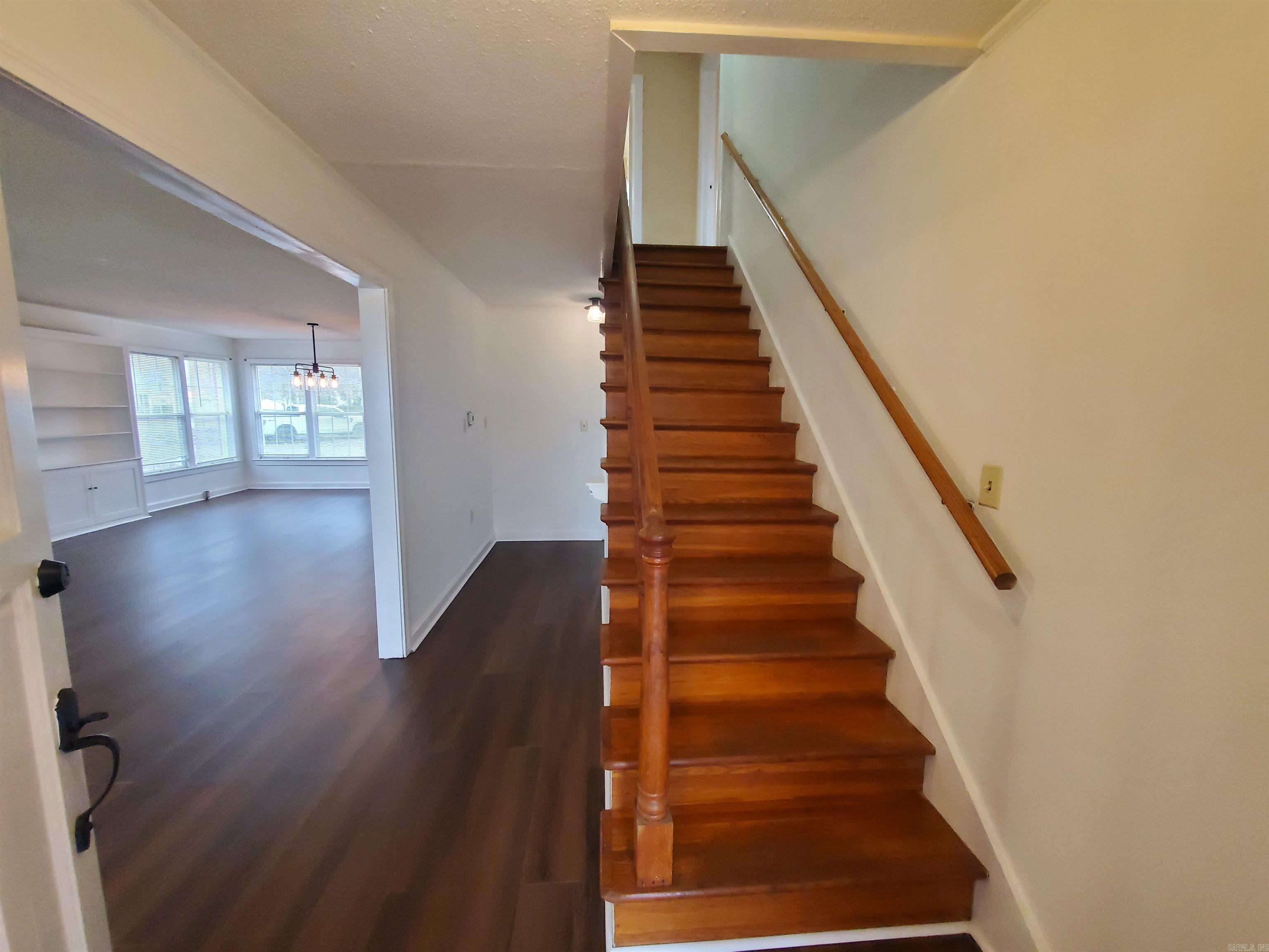 M&B PIGGOTT 2-20-8 - Residential