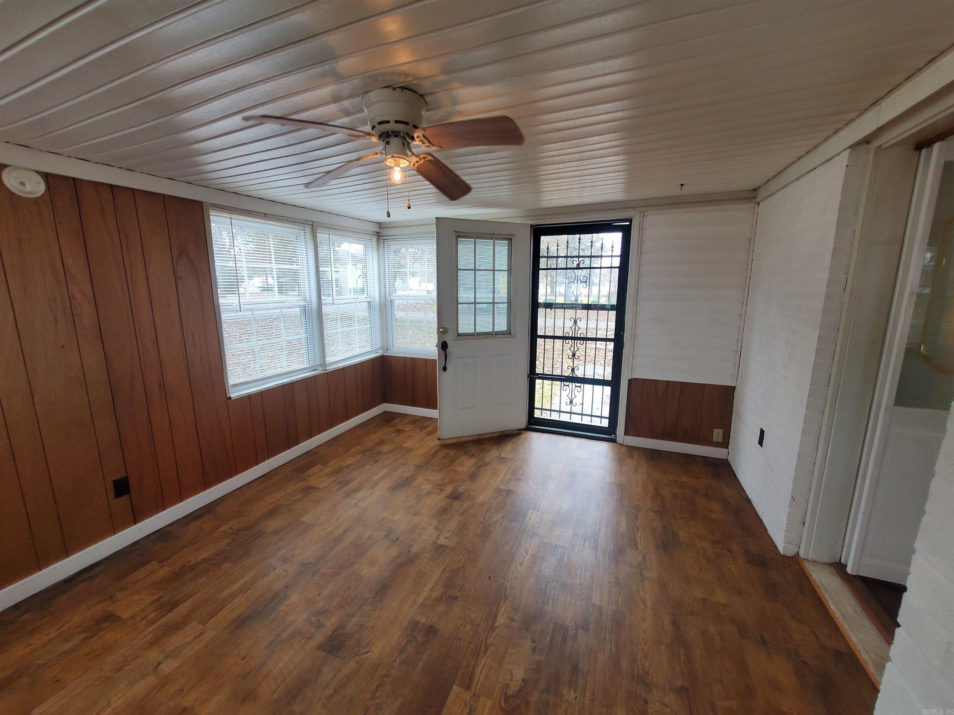 M&B PIGGOTT 2-20-8 - Residential