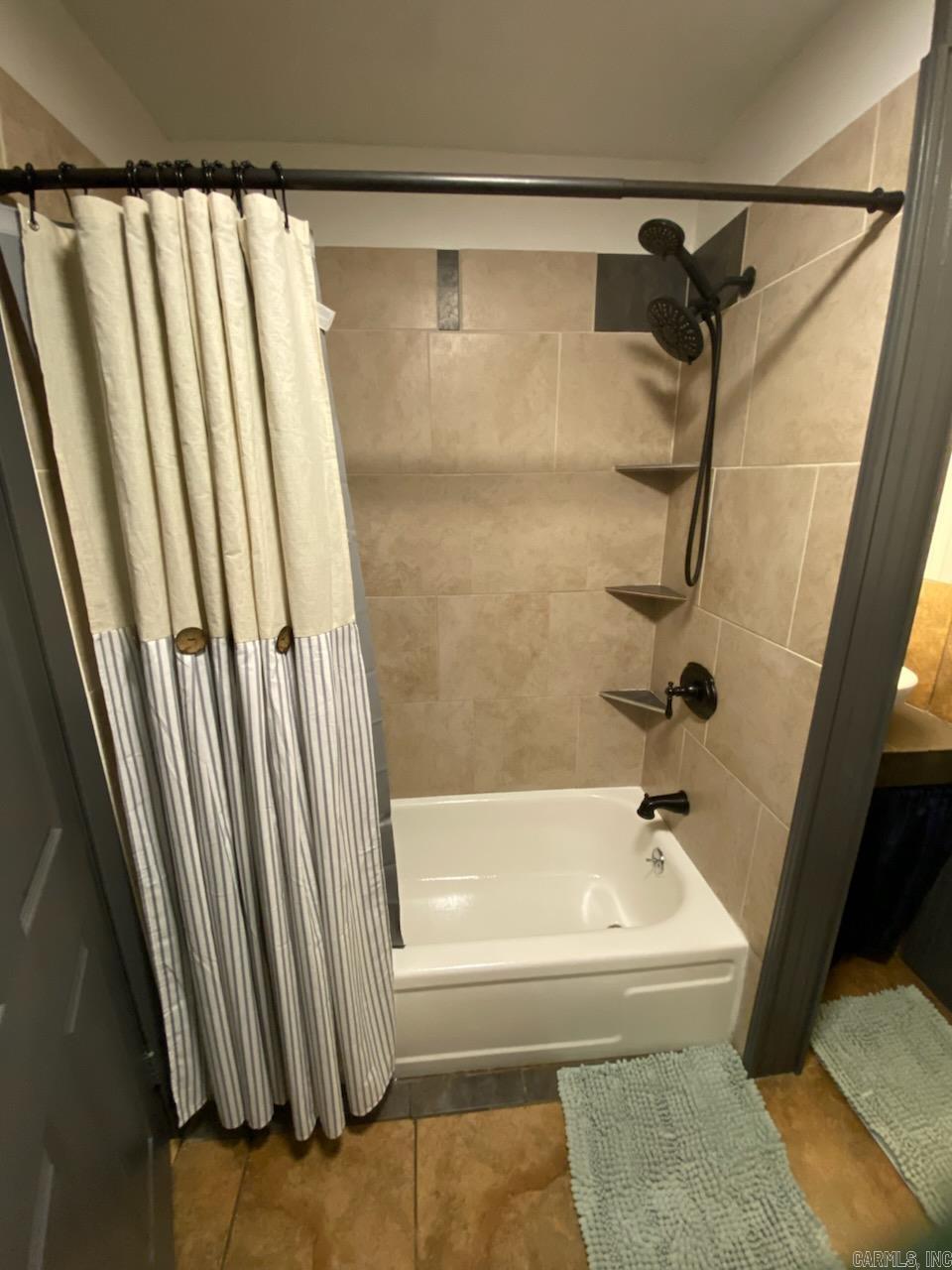 PINE RIDGE ADDN - Residential