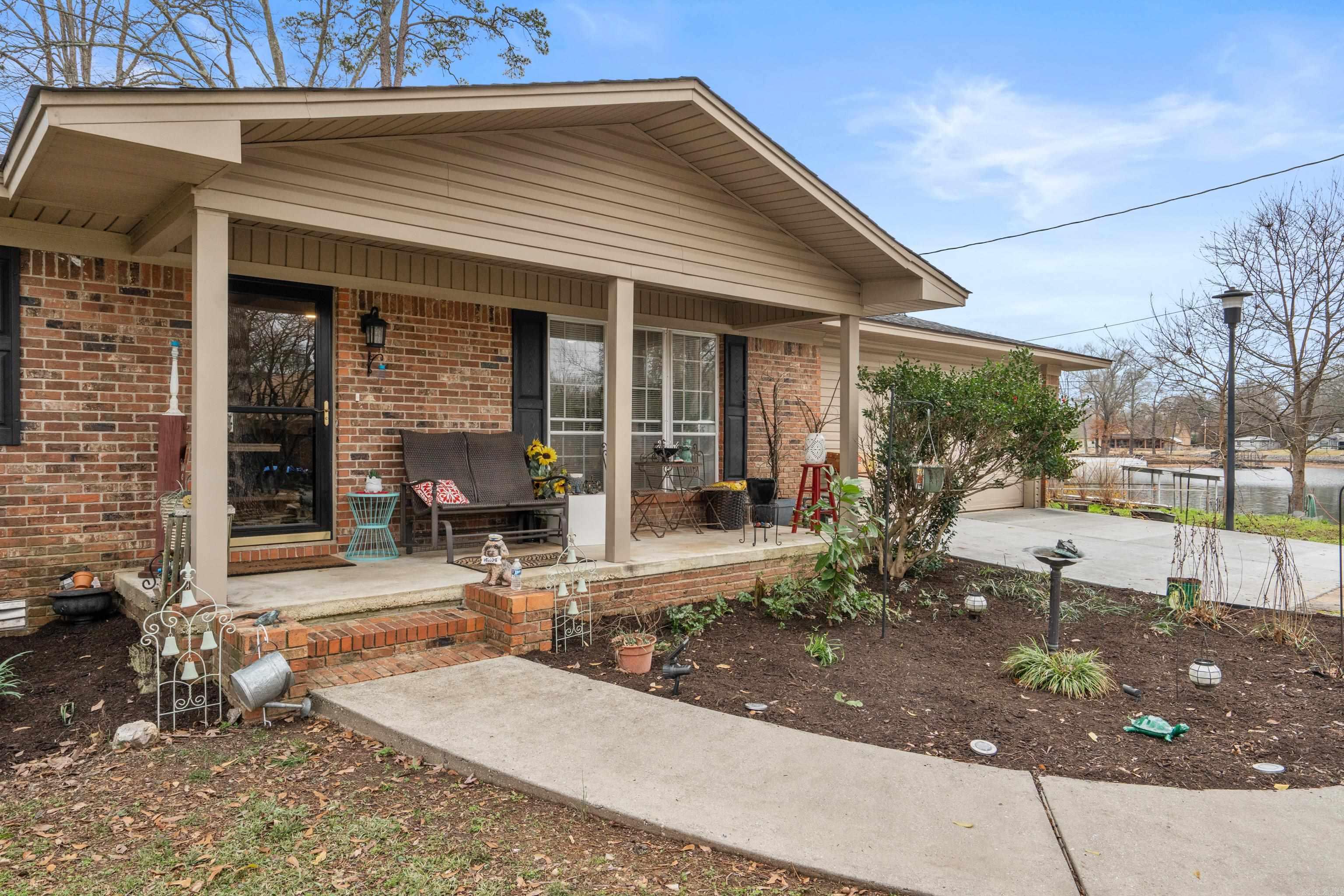PARK SHORES - Residential