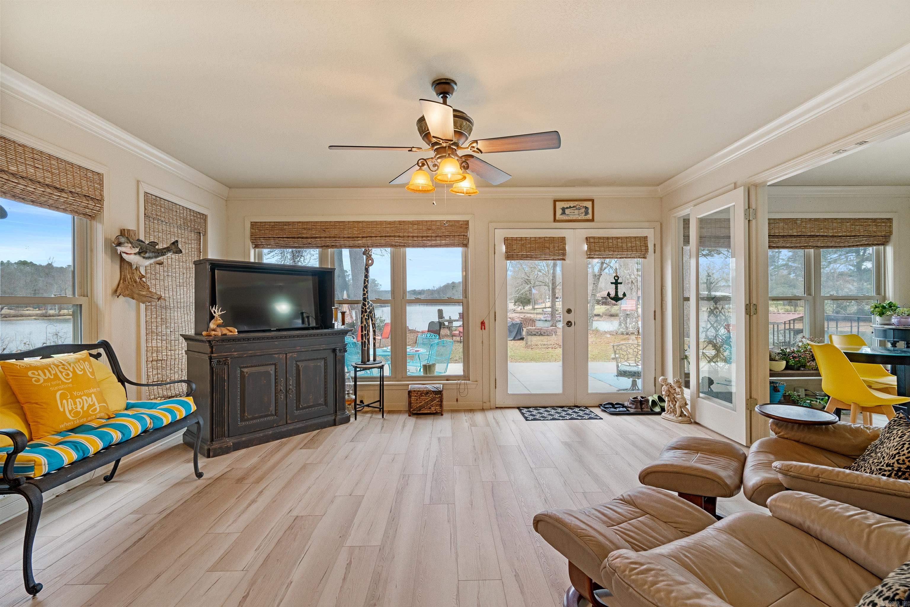 PARK SHORES - Residential