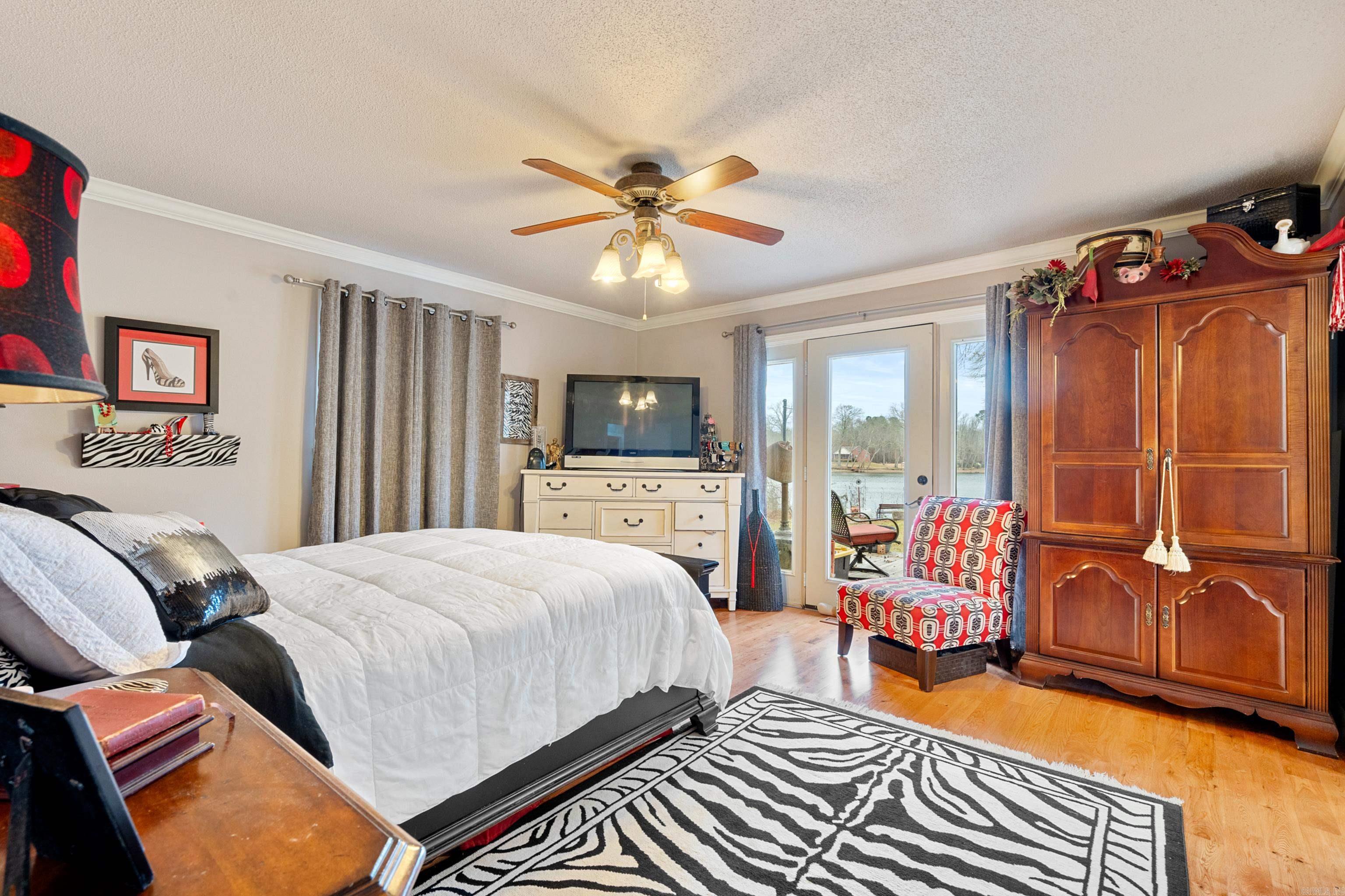 PARK SHORES - Residential