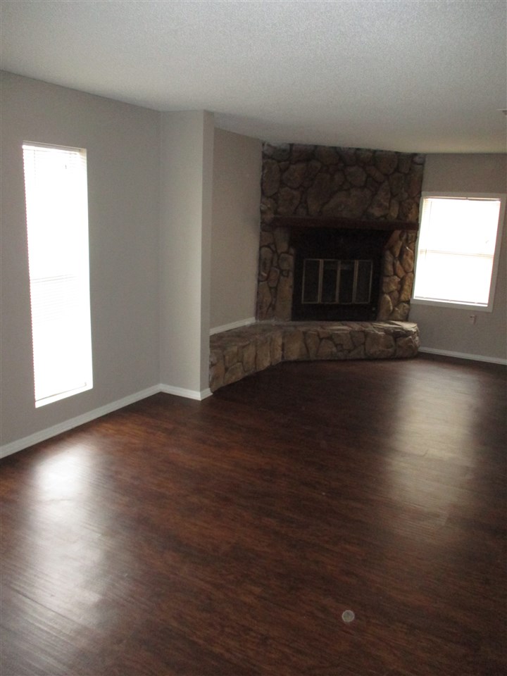 Club Road Terrace - Residential Lease