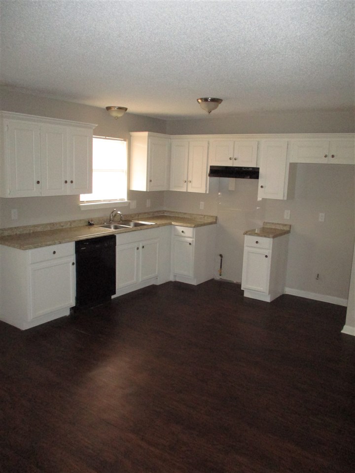 Club Road Terrace - Residential Lease