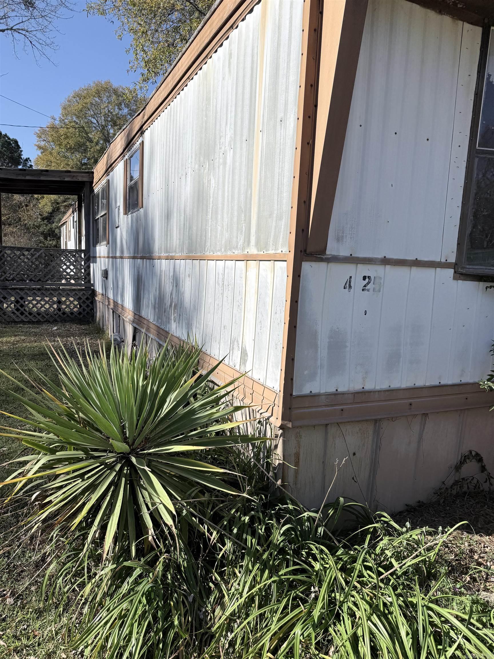 PERRYVILLE CITY ACREAGE - Residential