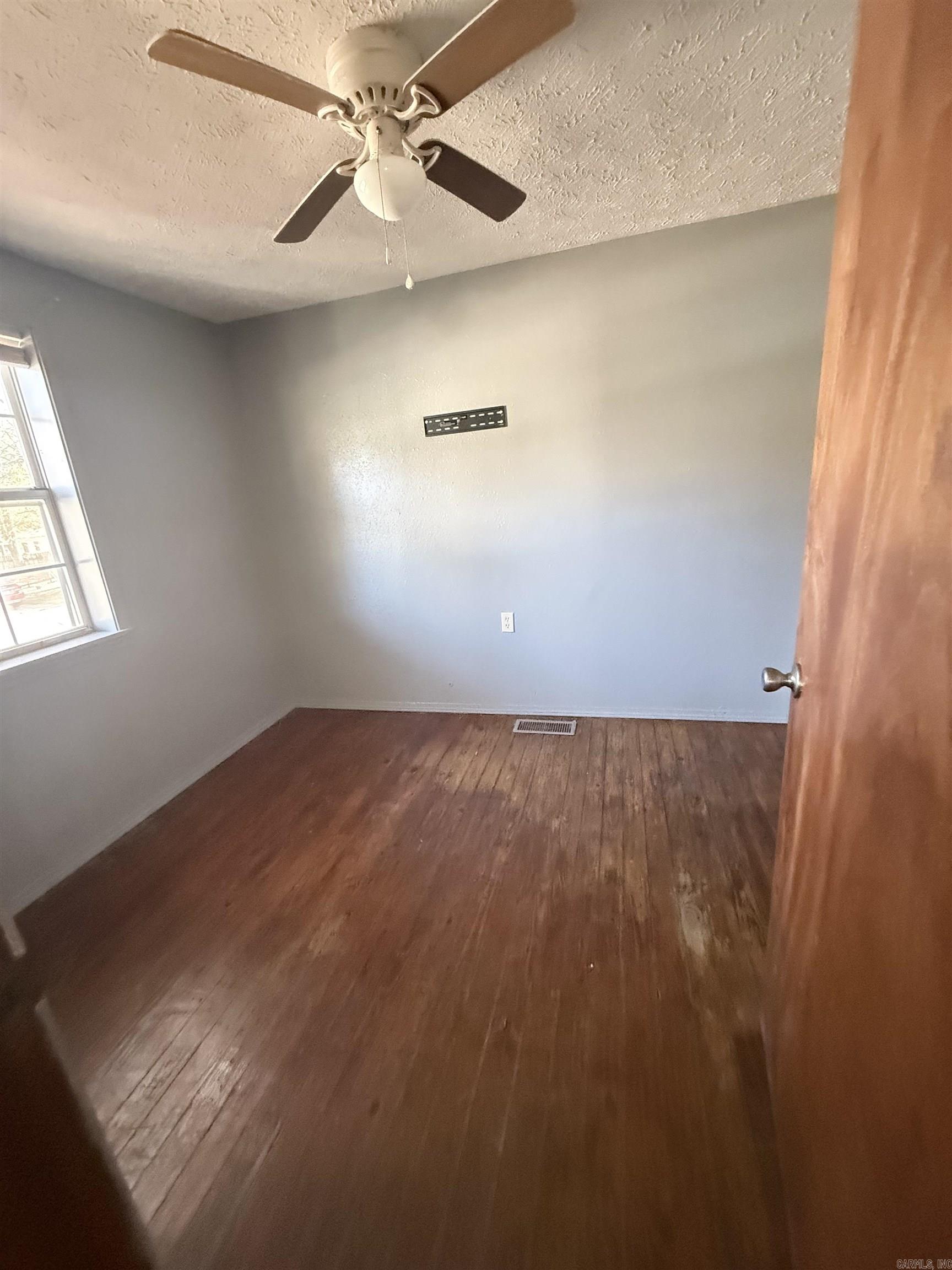 PERRYVILLE CITY ACREAGE - Residential